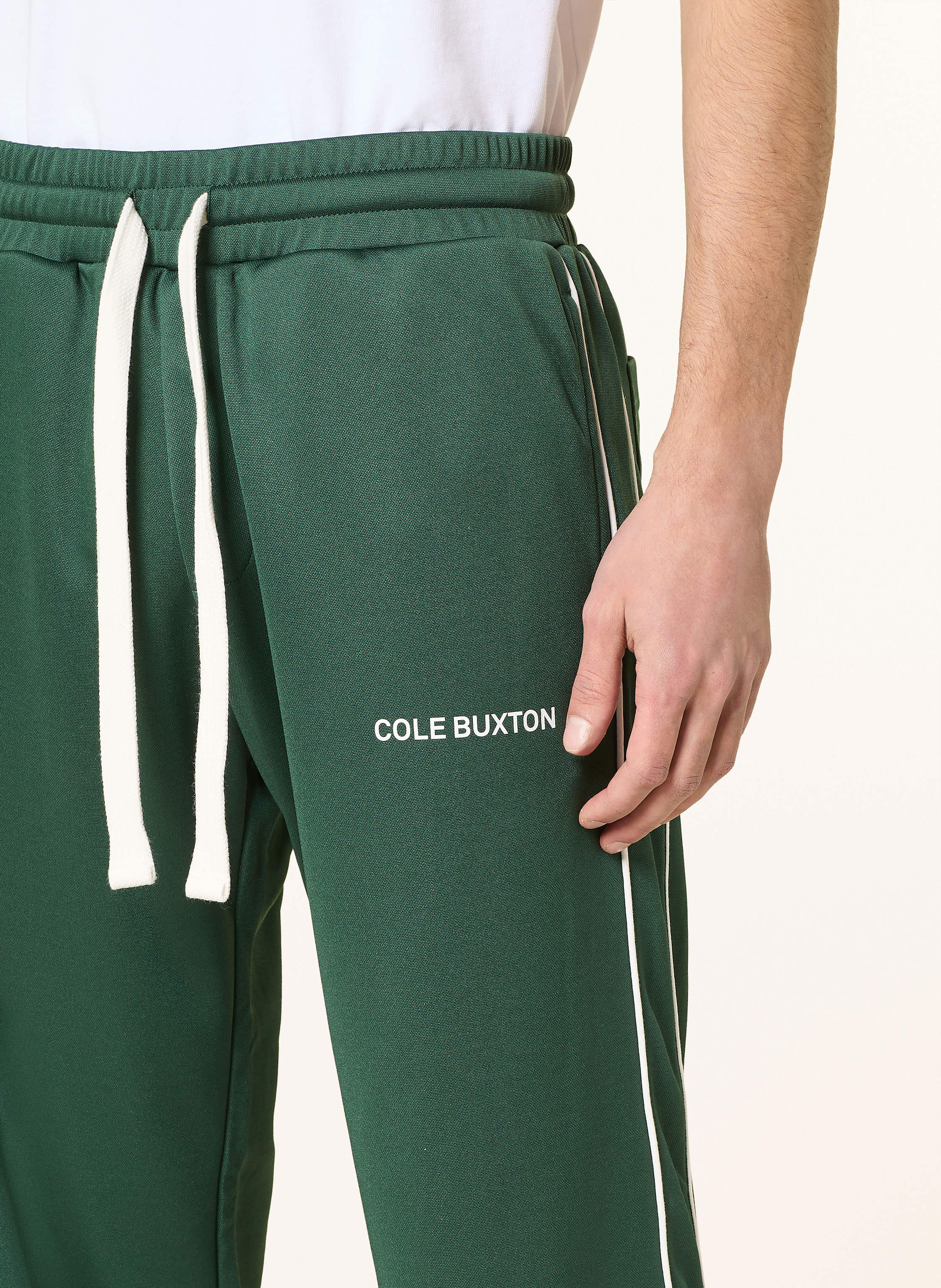 Thumbnail - Cole Buxton Track Pants Pipe Mit Galonstreifen gruen