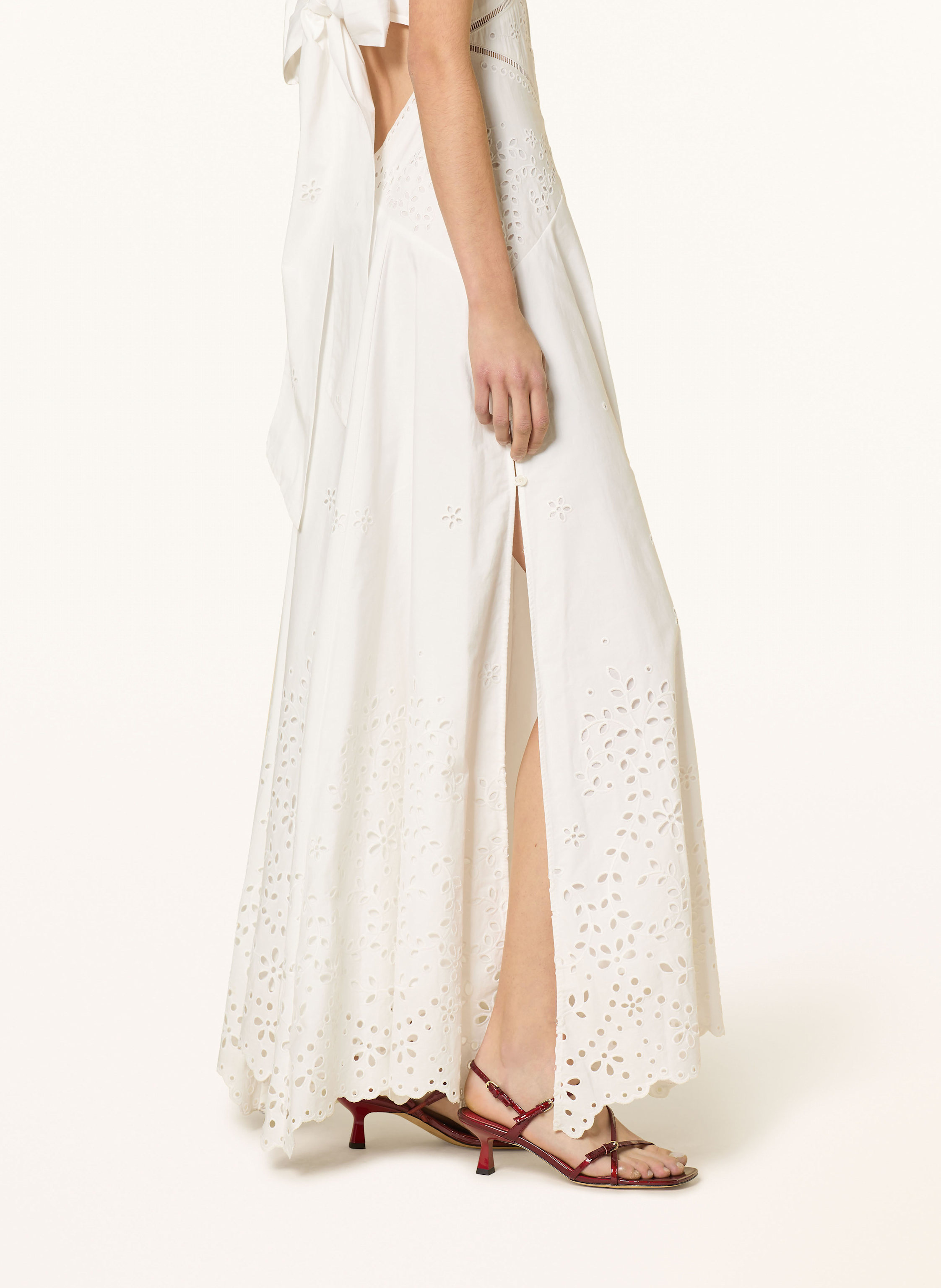 Thumbnail - Self-Portrait Kleid Aus Lochspitze Mit Cut-Out weiss