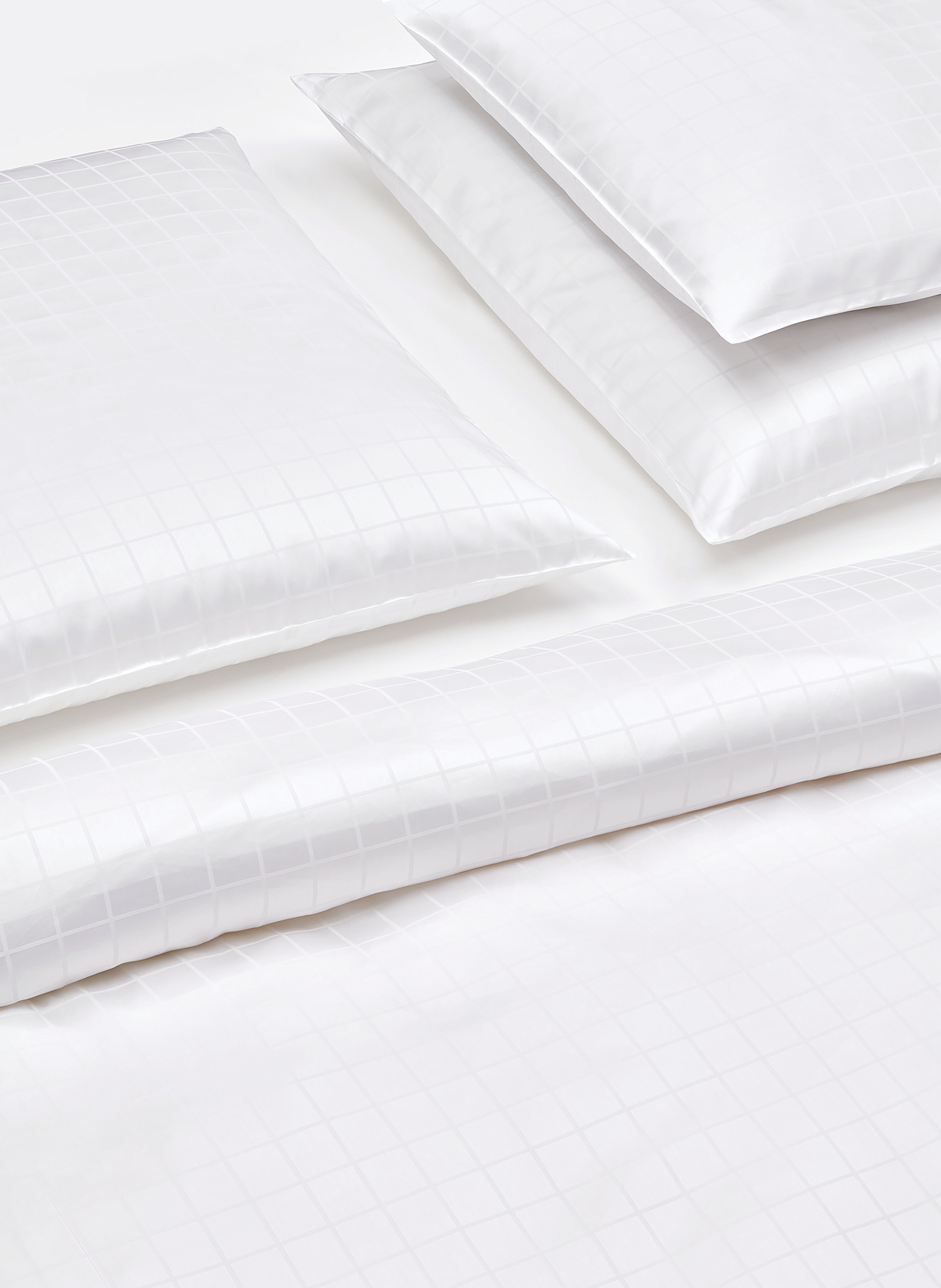 Thumbnail - Christian Fischbacher Bettwäsche Timessquare weiss