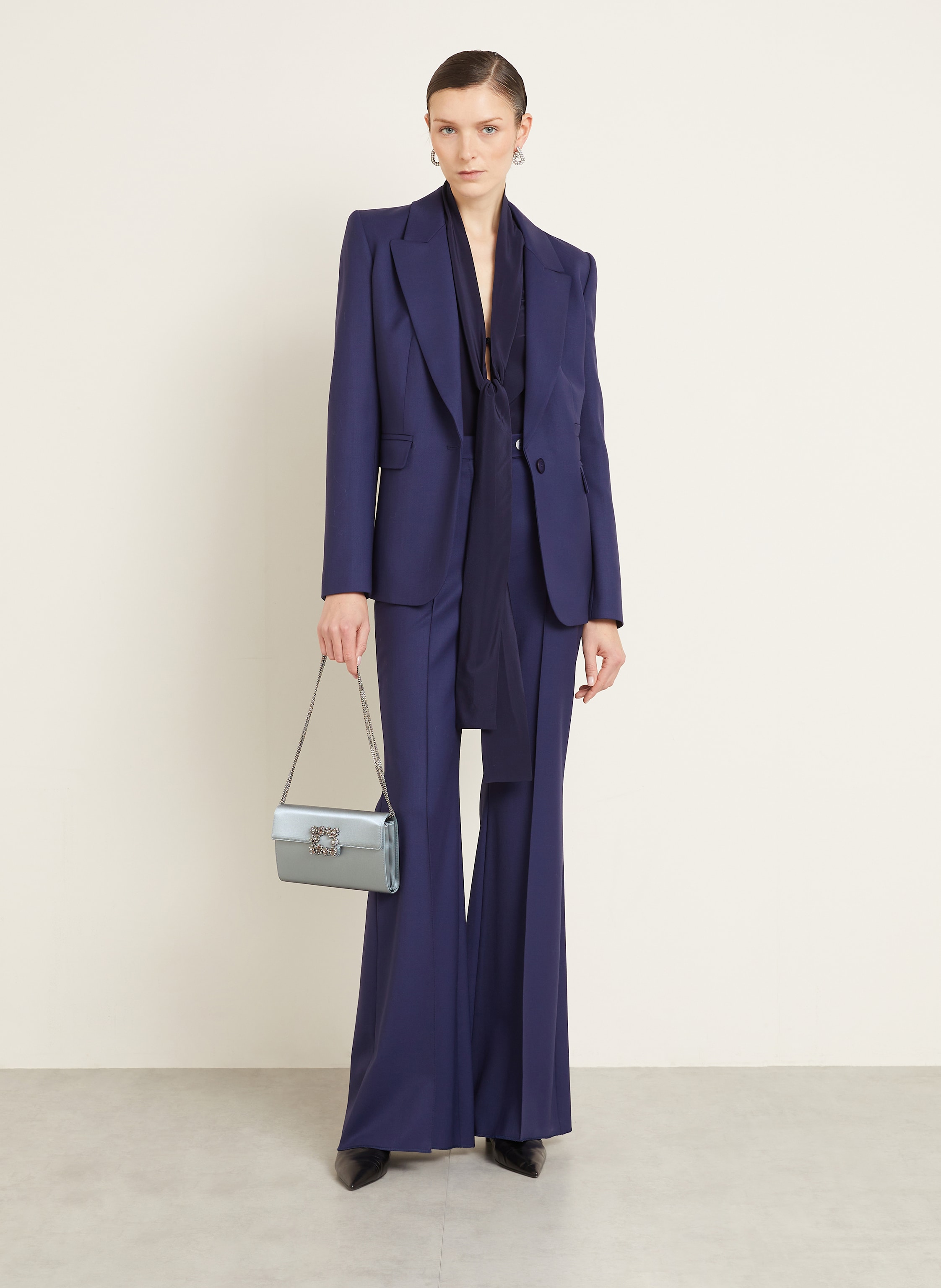 Thumbnail - Roger Vivier Clutch Mit Schmucksteinen grau