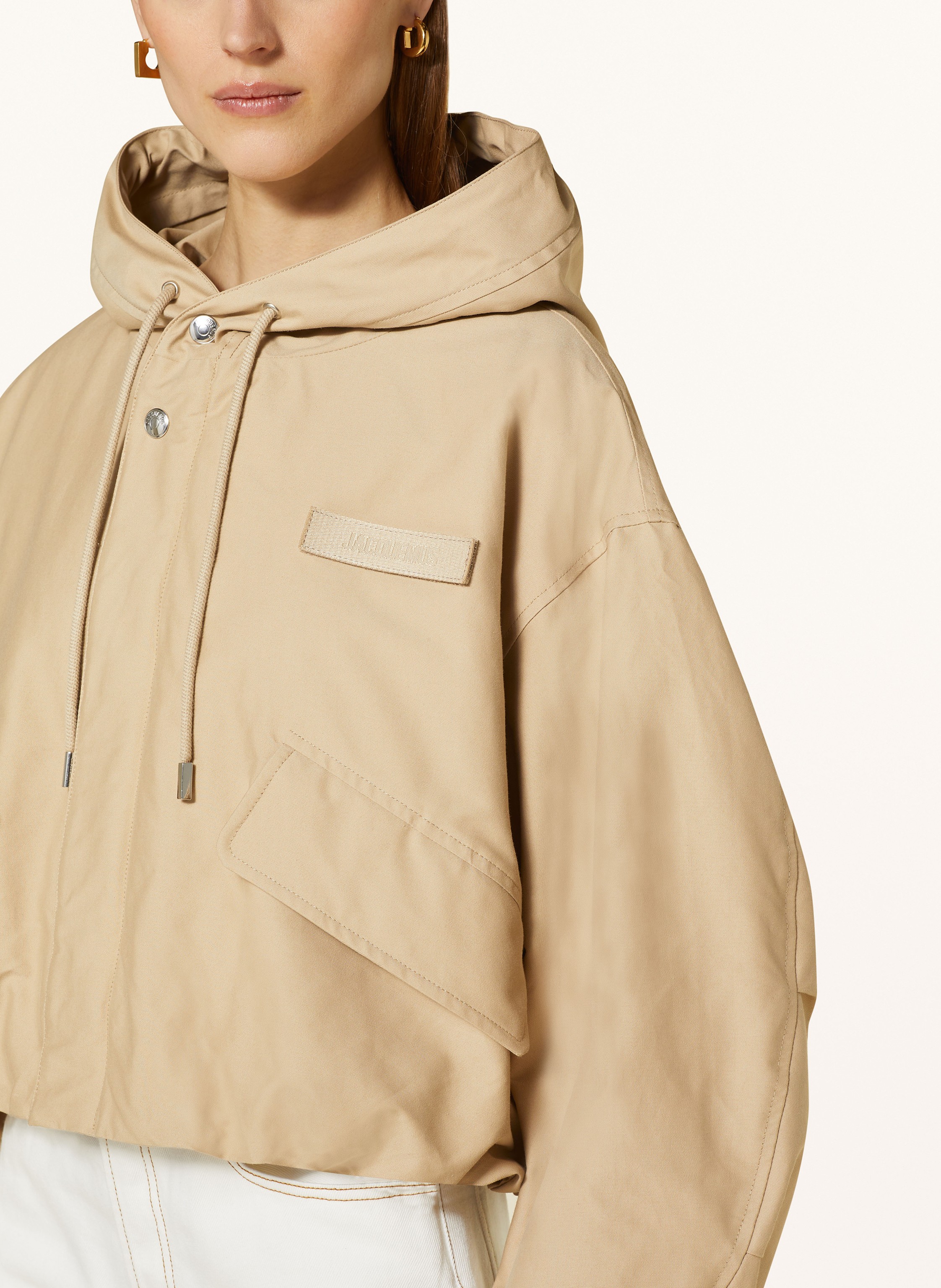 Thumbnail - Jacquemus Cropped-Jacke La Parka Courte Caraco beige