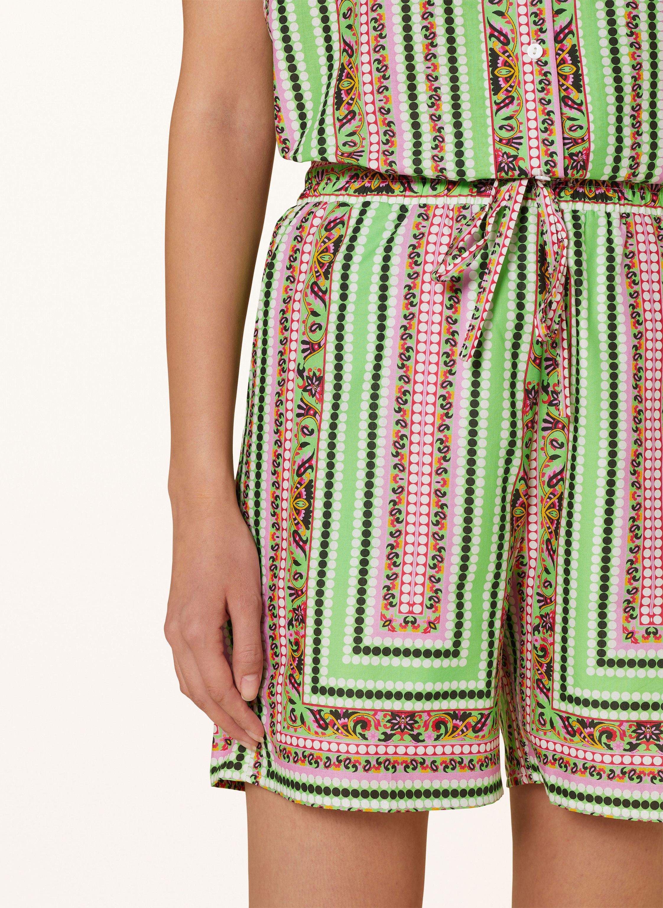 Mrs & Hugs Shorts pink – Bild 2