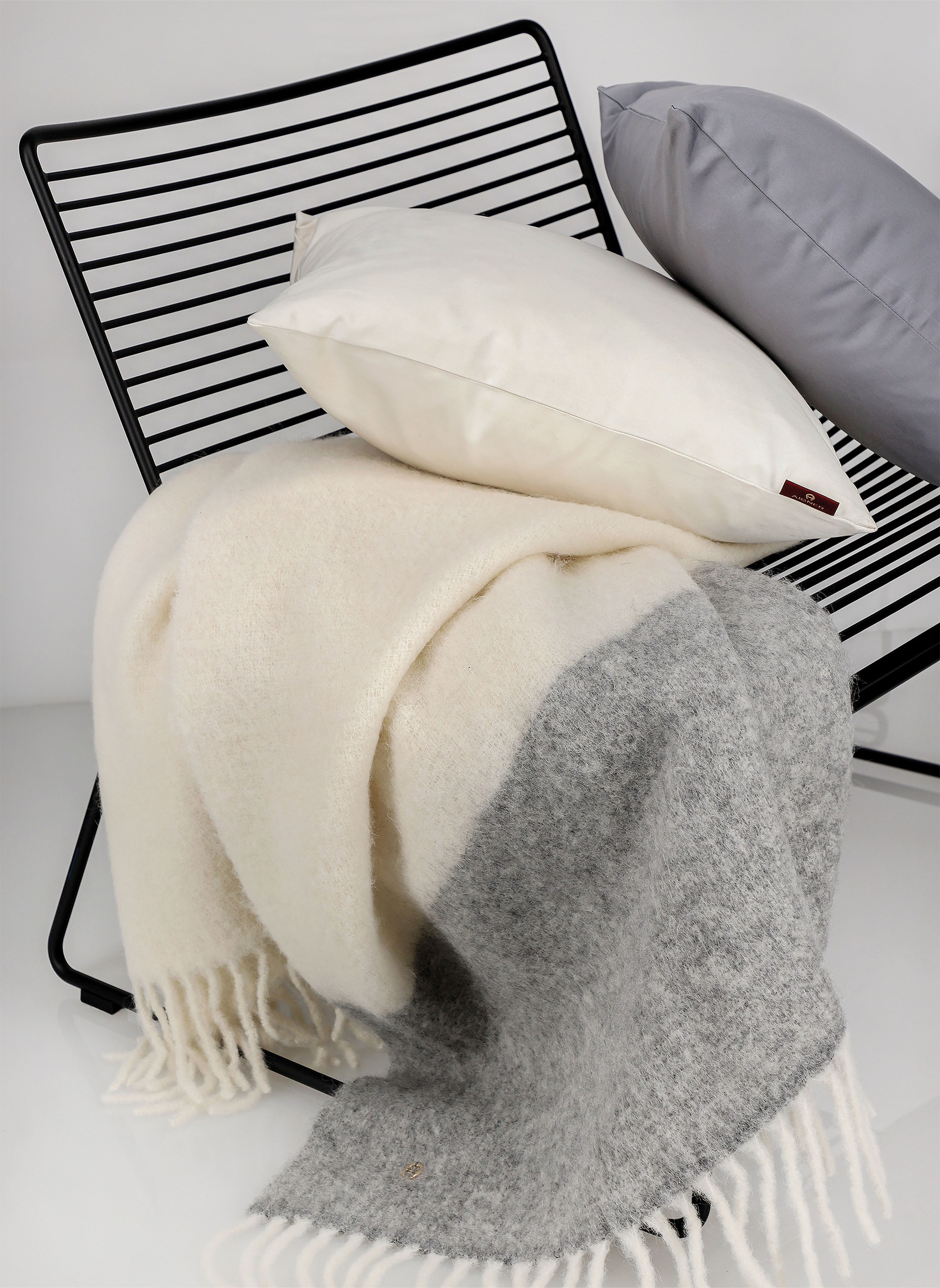 Thumbnail - Aigner Dekokissenhülle Minimal beige