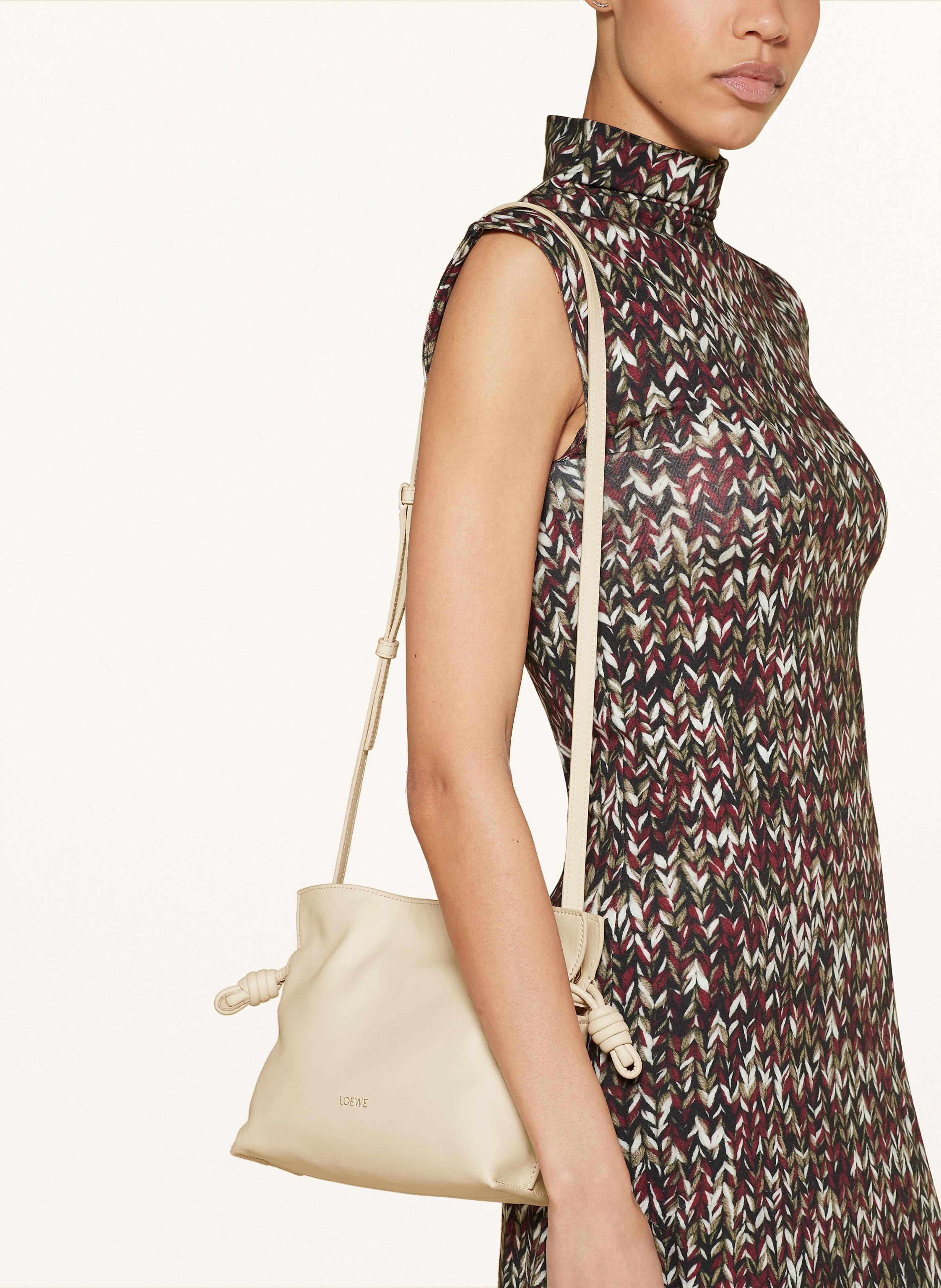 Thumbnail - Loewe Clutch Flamenco Mini weiss