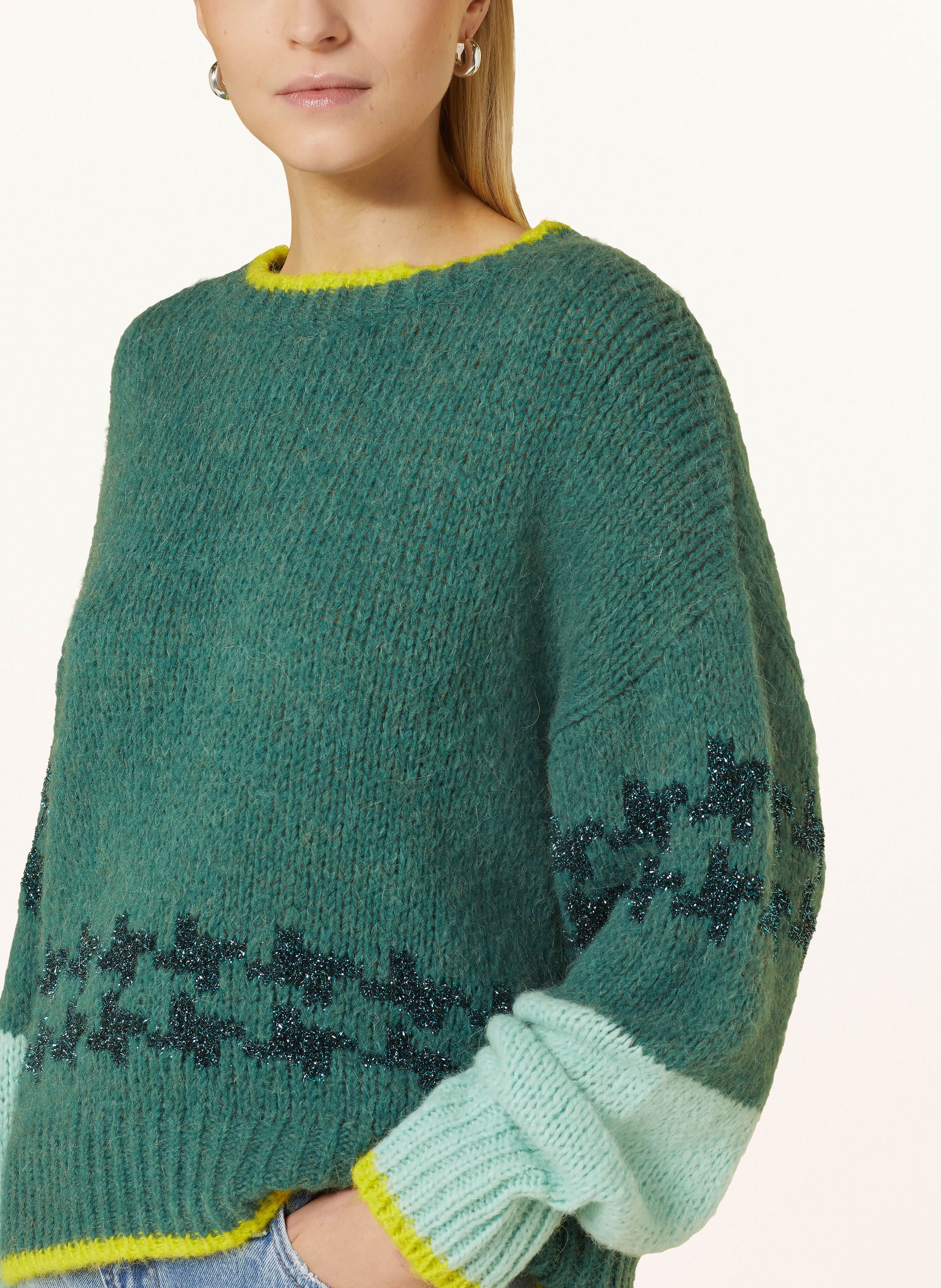 Thumbnail - Yippie Hippie Pullover Mit Glitzergarn gruen