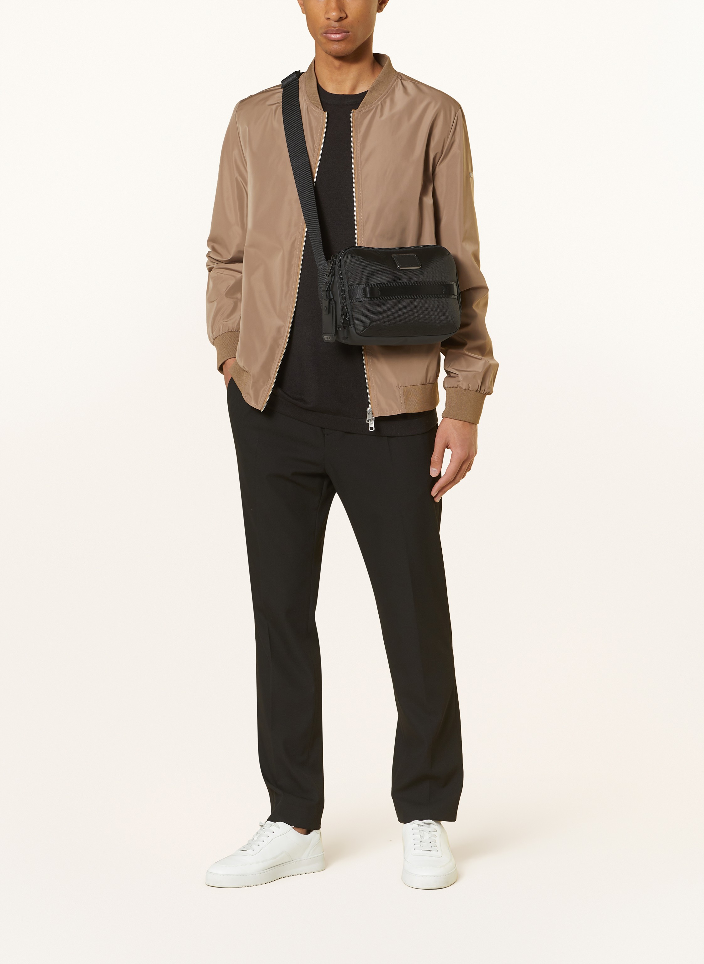 Thumbnail - Tumi Alpha Bravo Umhängetasche Ranger schwarz