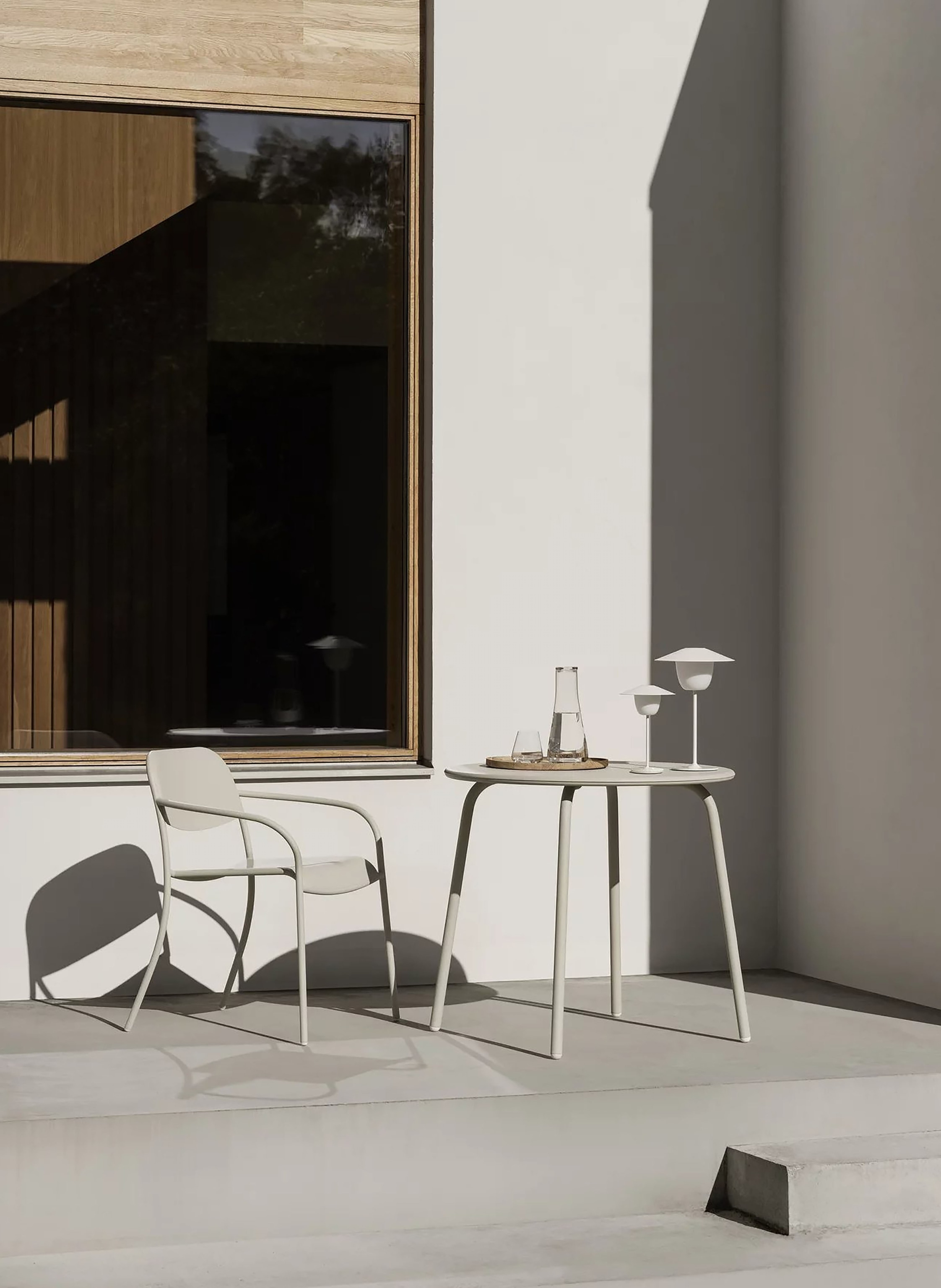 Thumbnail - Blomus Tischleuchte Ani weiss