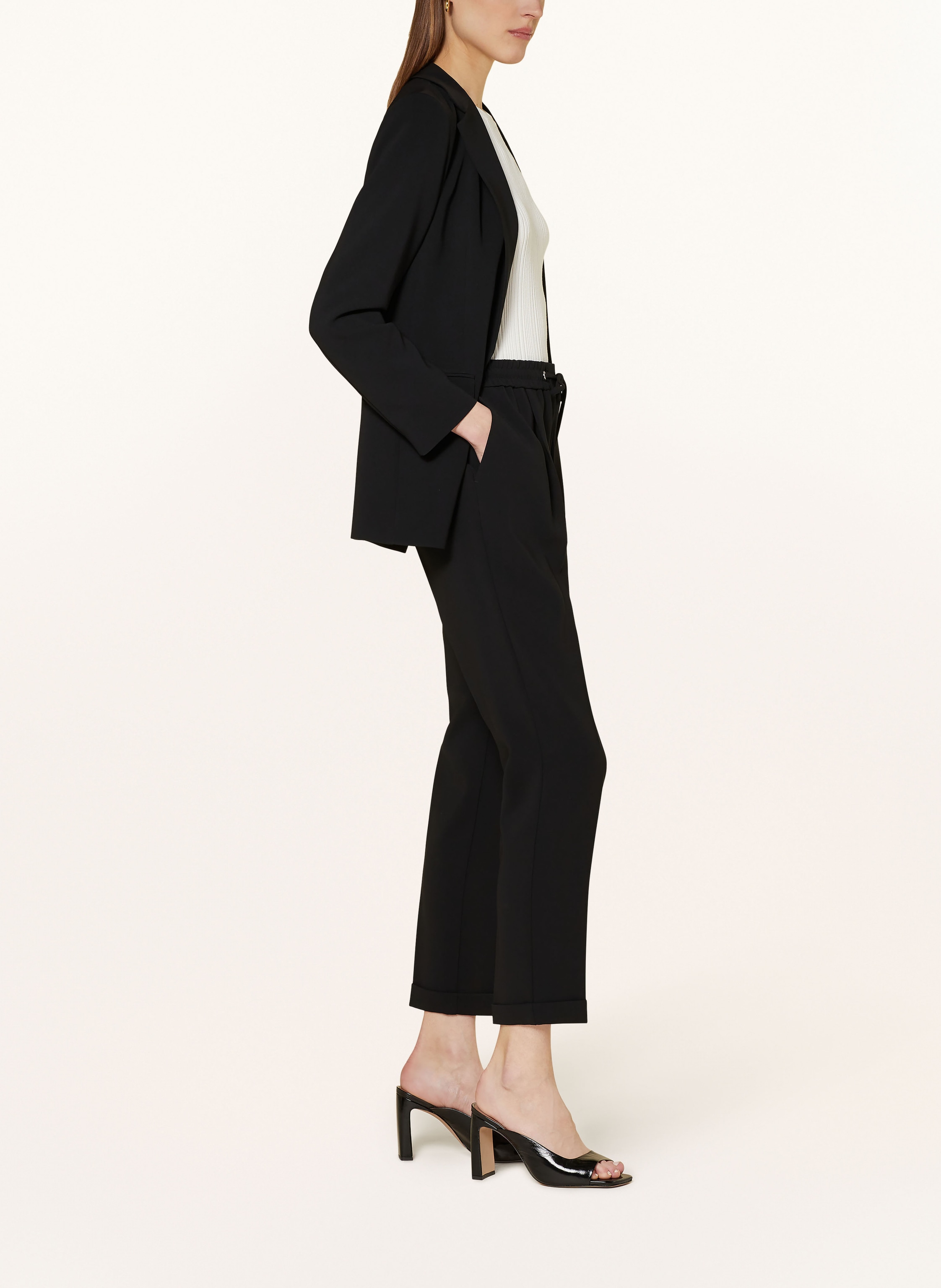 Thumbnail - Boss Hose Tariyanah Im Jogging-Stil schwarz