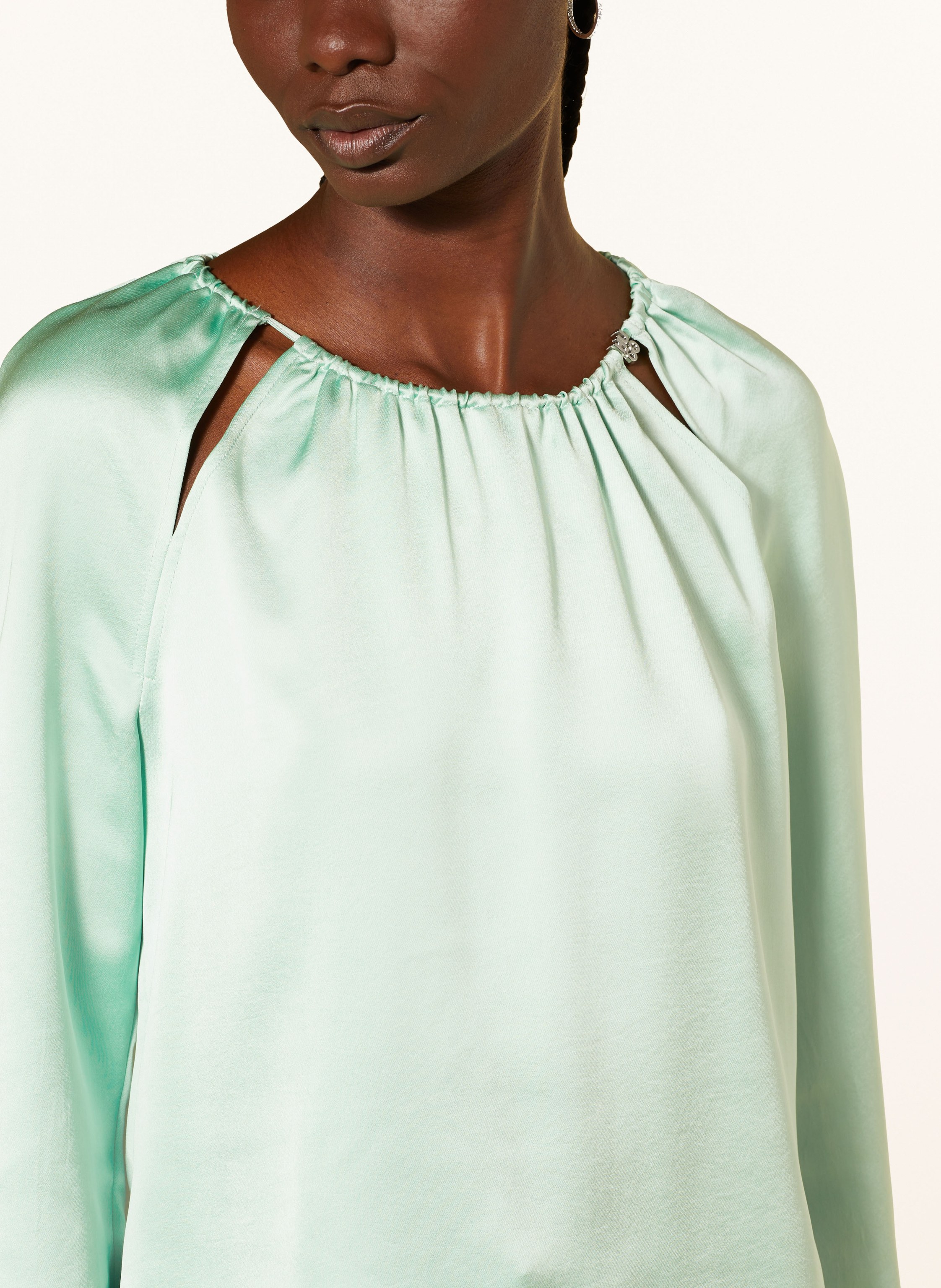 Thumbnail - Hugo Blusenshirt Cacelia Aus Satin Mit Cut-Outs gruen