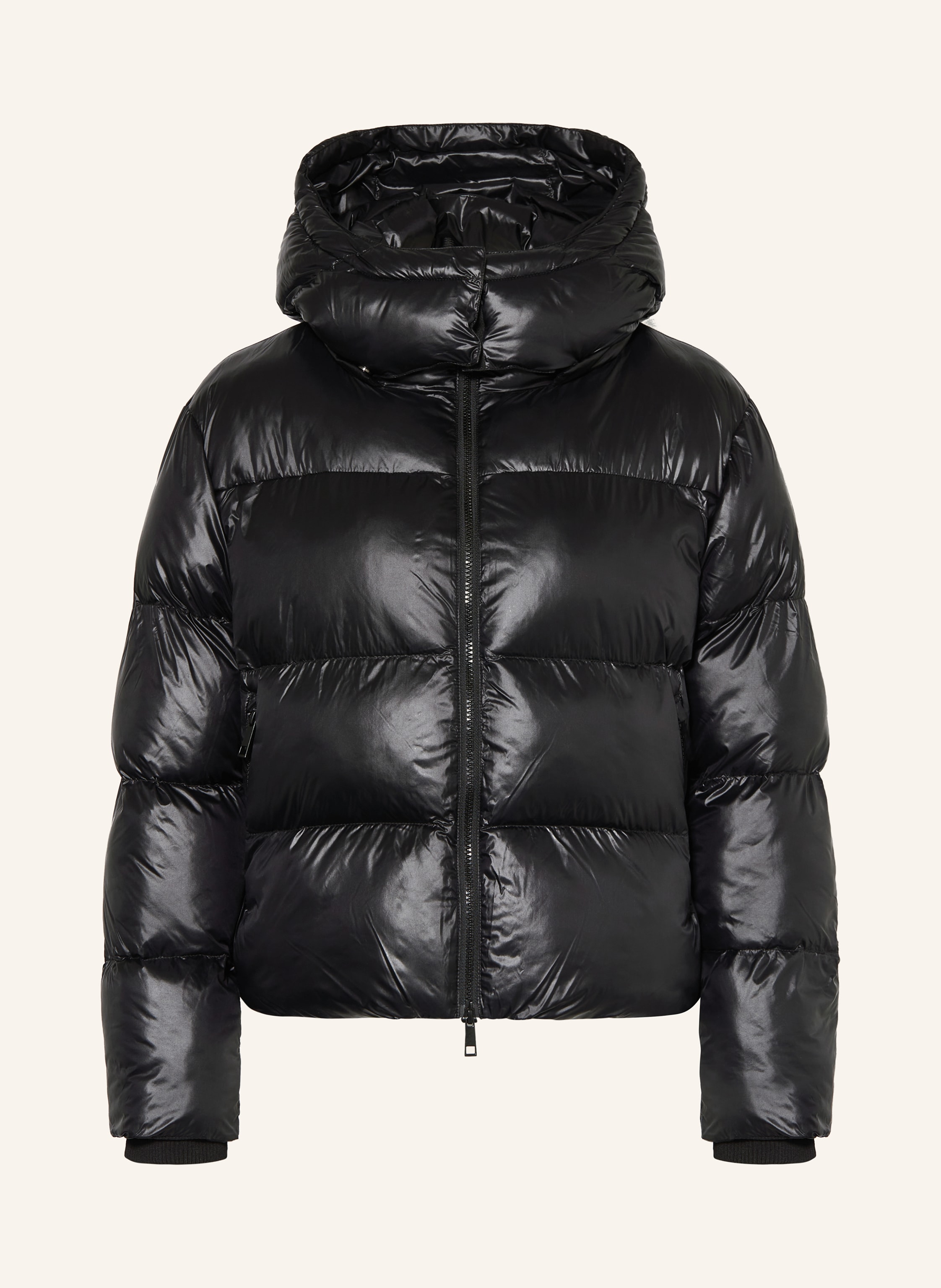 darling harbour Cropped quilted jacket with DUPONT SORONA insulation and detachable hood in black