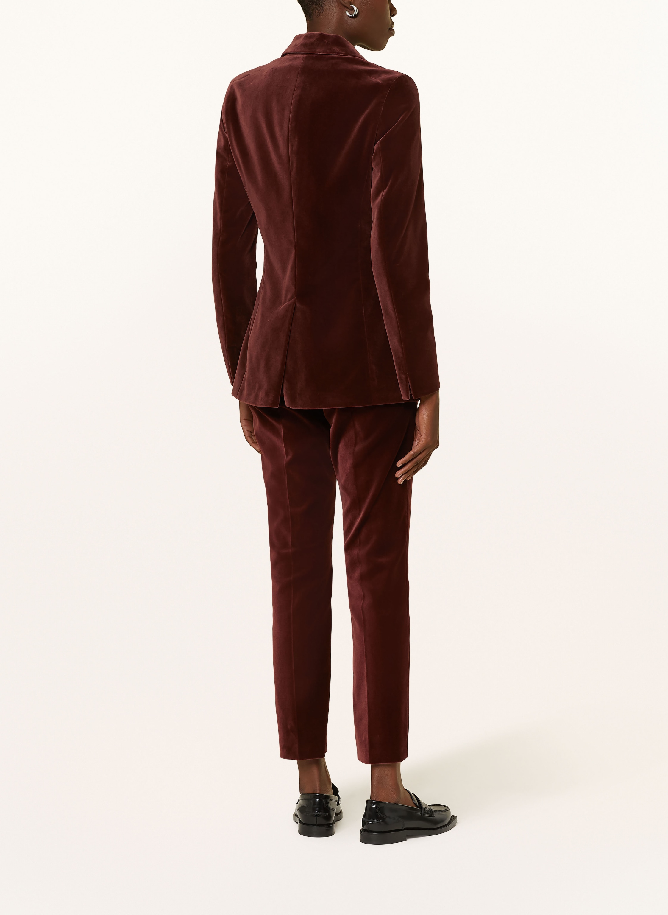 Thumbnail - Windsor. Samthose braun