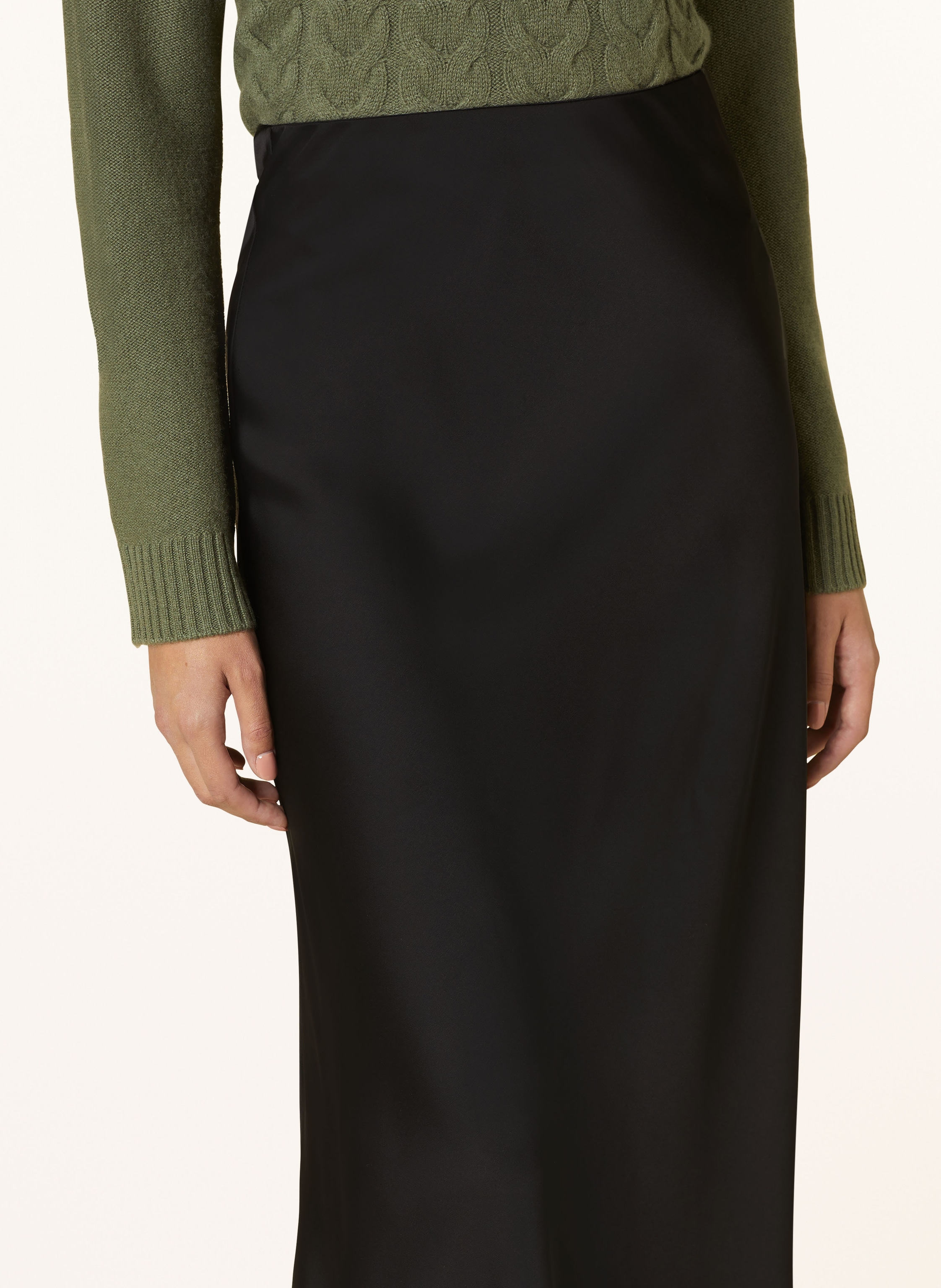 Thumbnail - Y.A.S. Satinrock schwarz