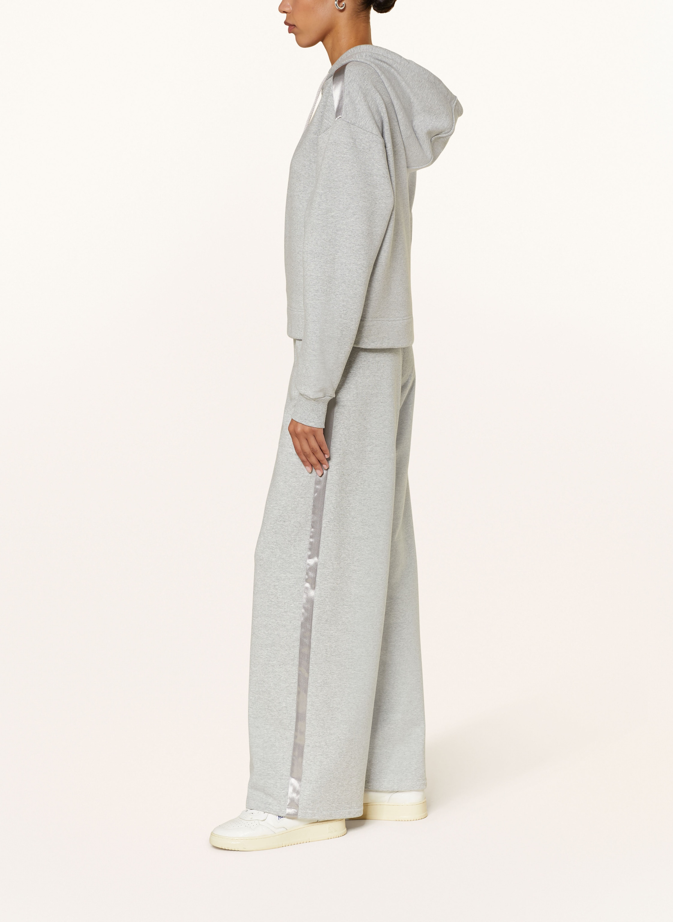 Thumbnail - Mm Sweatshirt Angora grau