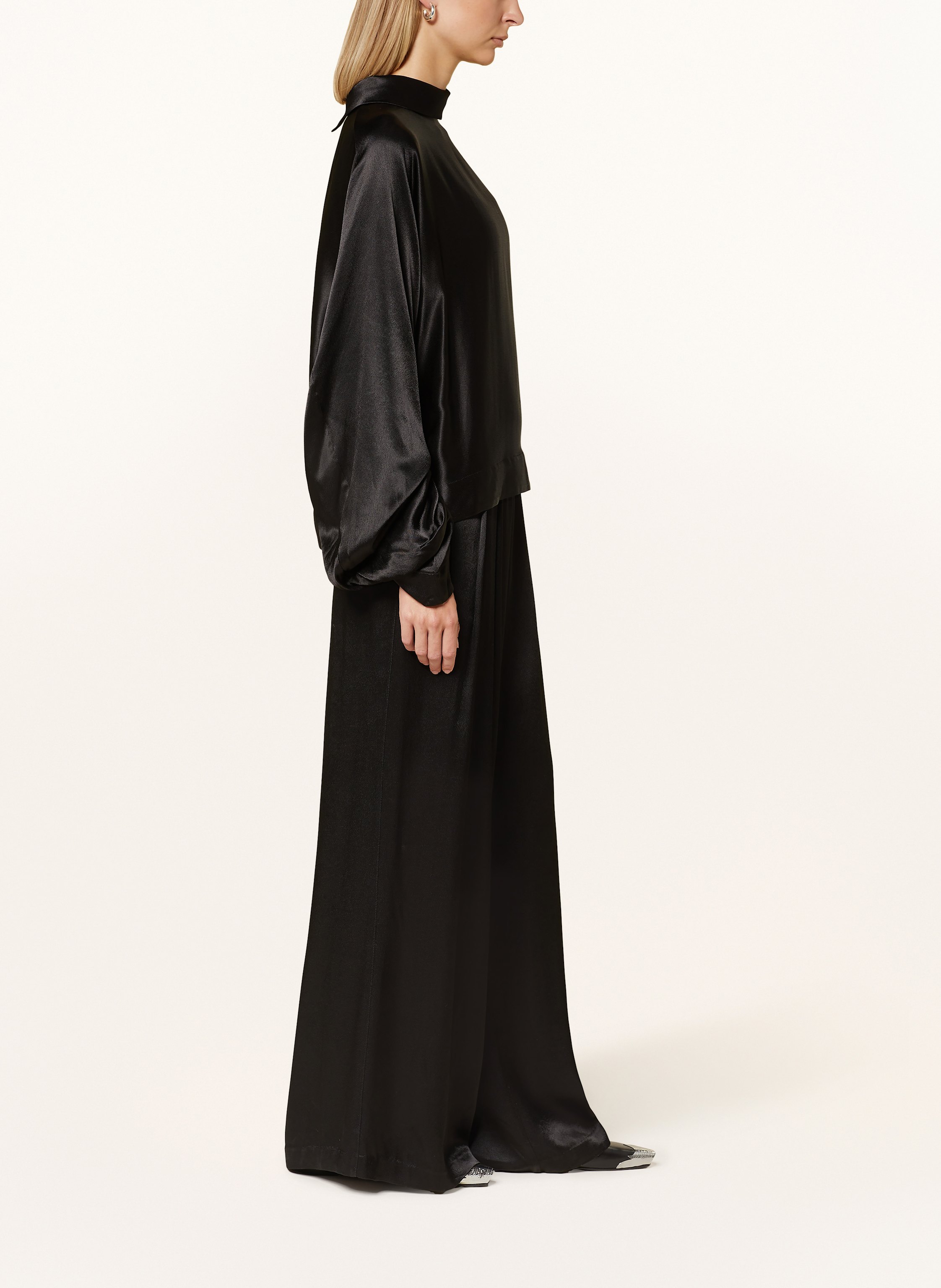 Thumbnail - Grace Marlenehose Aus Satin schwarz