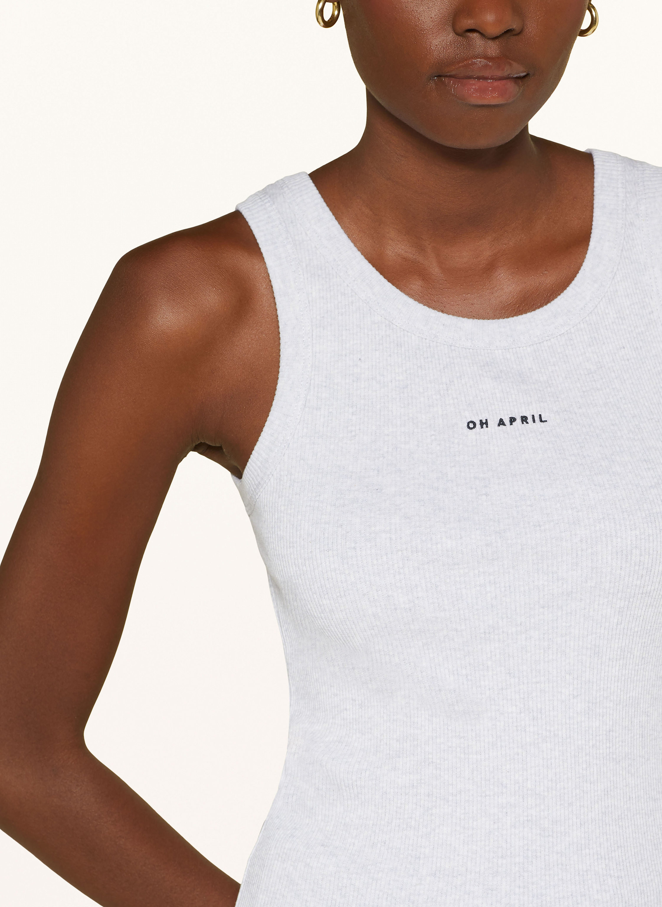 Thumbnail - Oh April Top Dara grau