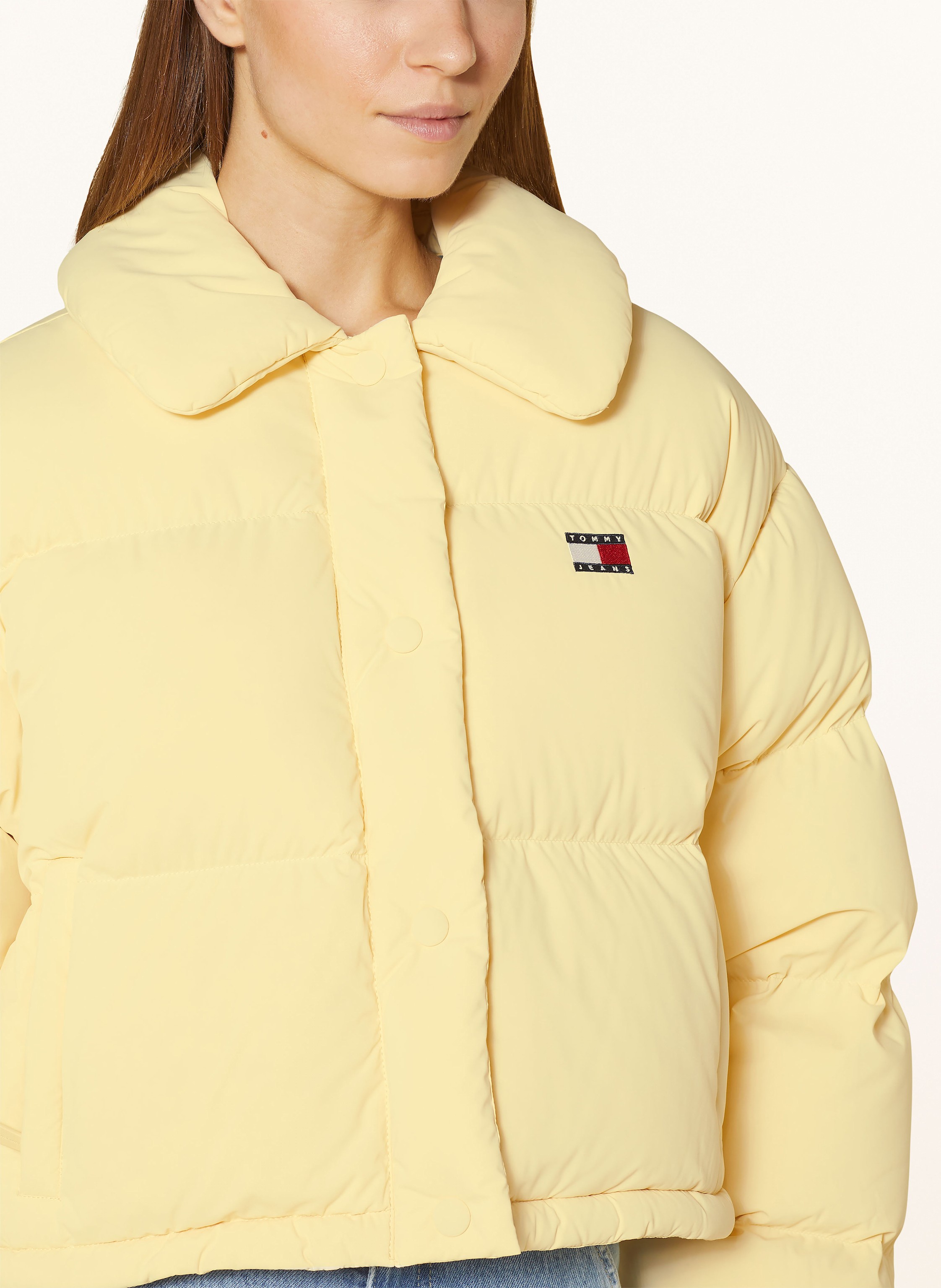 Thumbnail - Tommy Jeans Cropped-Steppjacke gelb