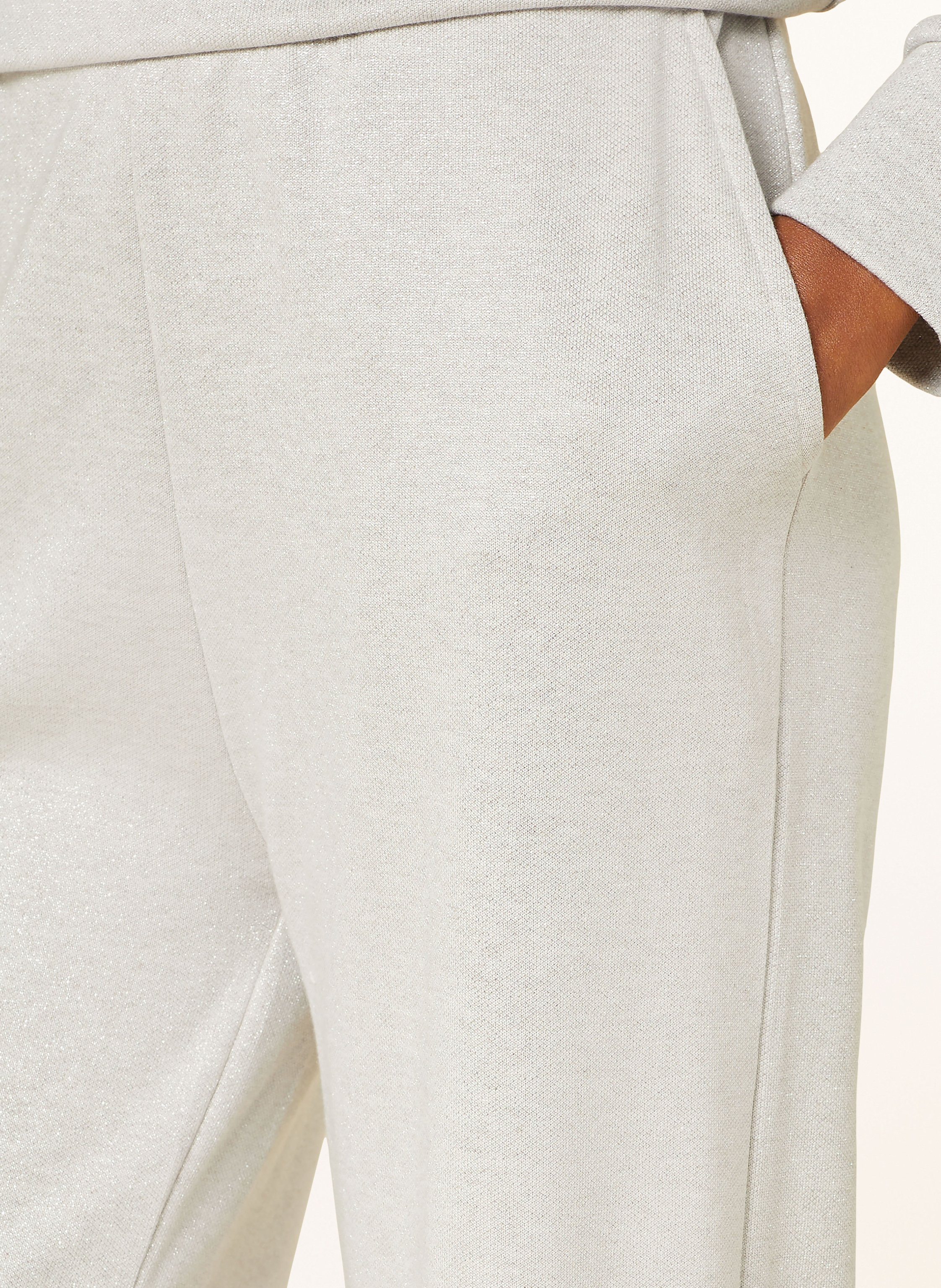 Thumbnail - Darling Harbour Sweatpants Mit Glitzergarn silber