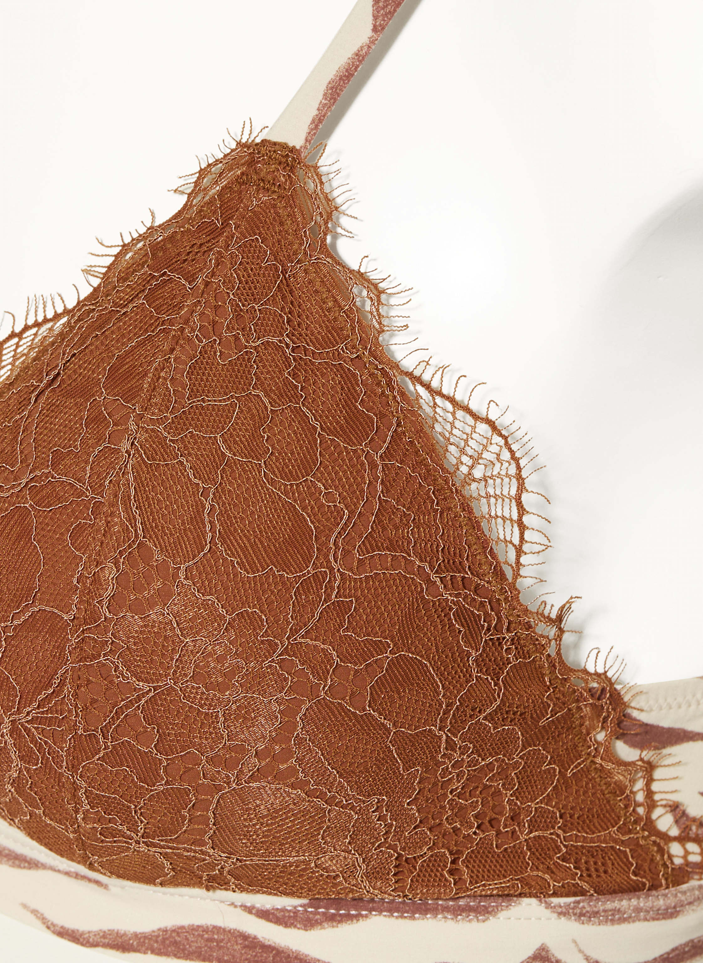 Thumbnail - Love Stories Triangel-Bh Hazel braun