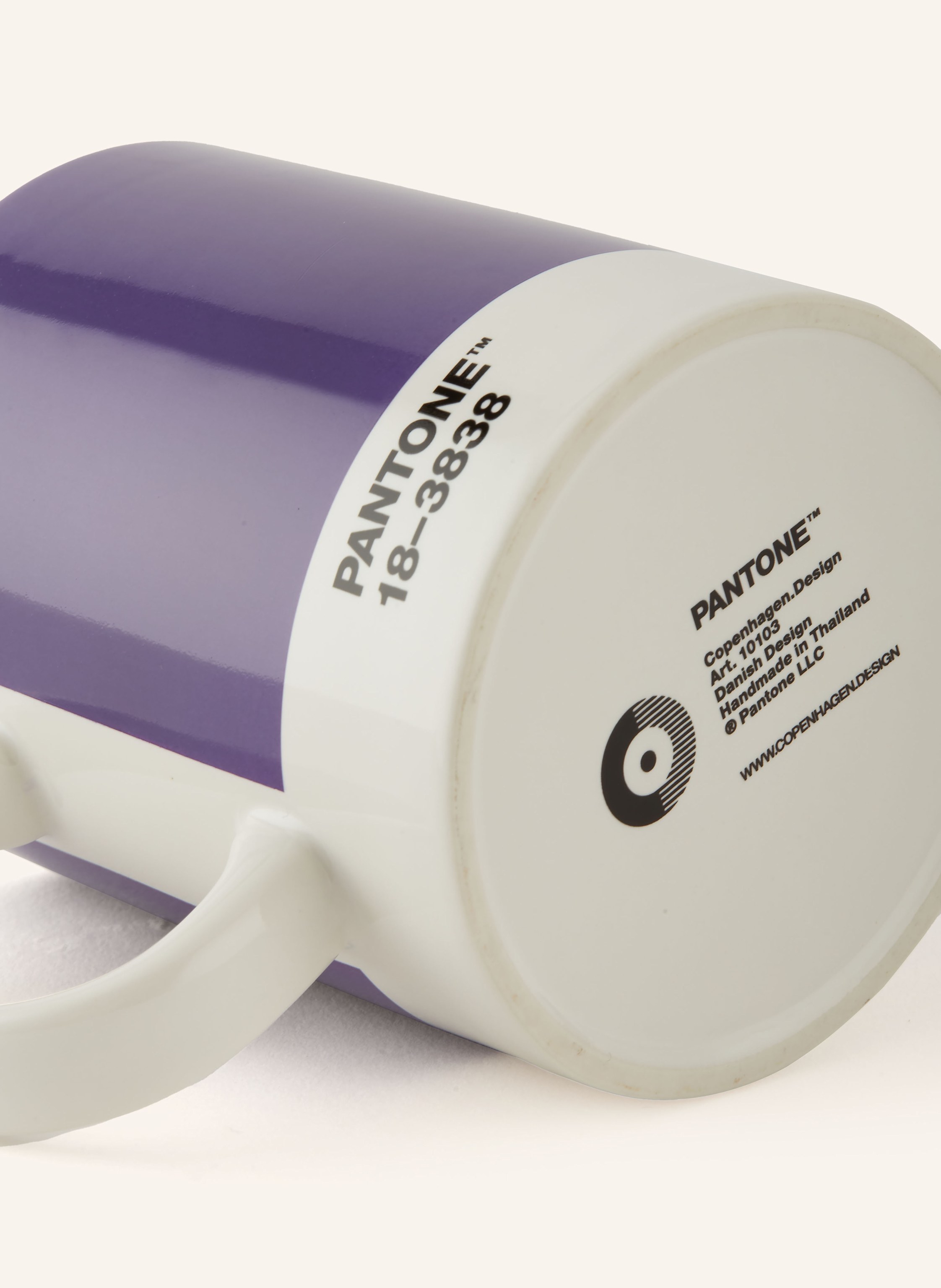 Thumbnail - Pantone Henkelbecher lila