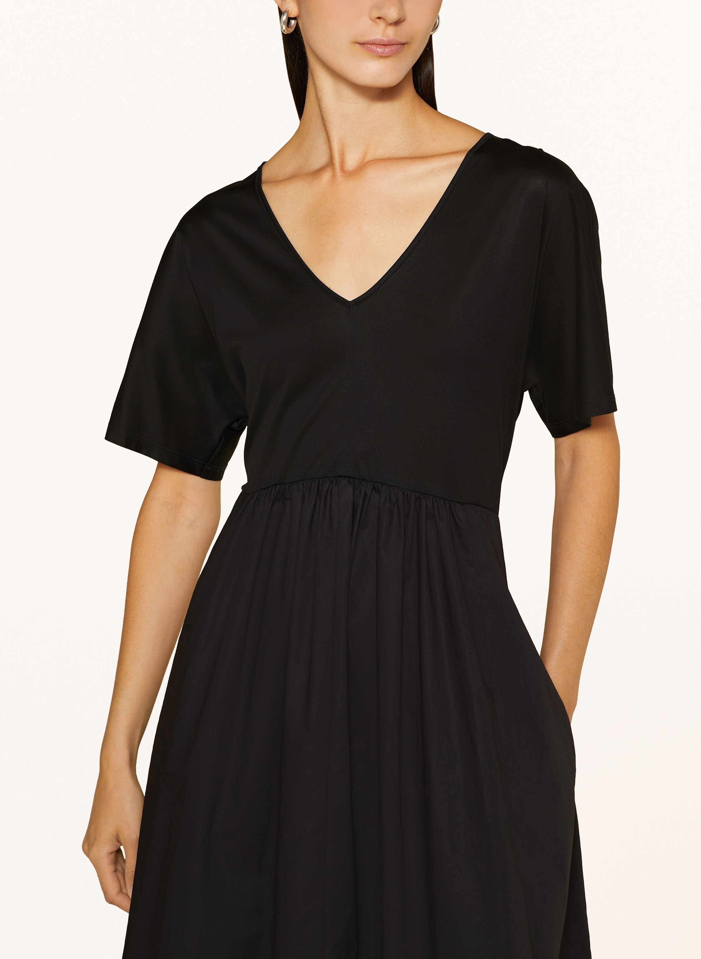 Thumbnail - Weekend Max Mara Kleid Bronzo Im Materialmix schwarz