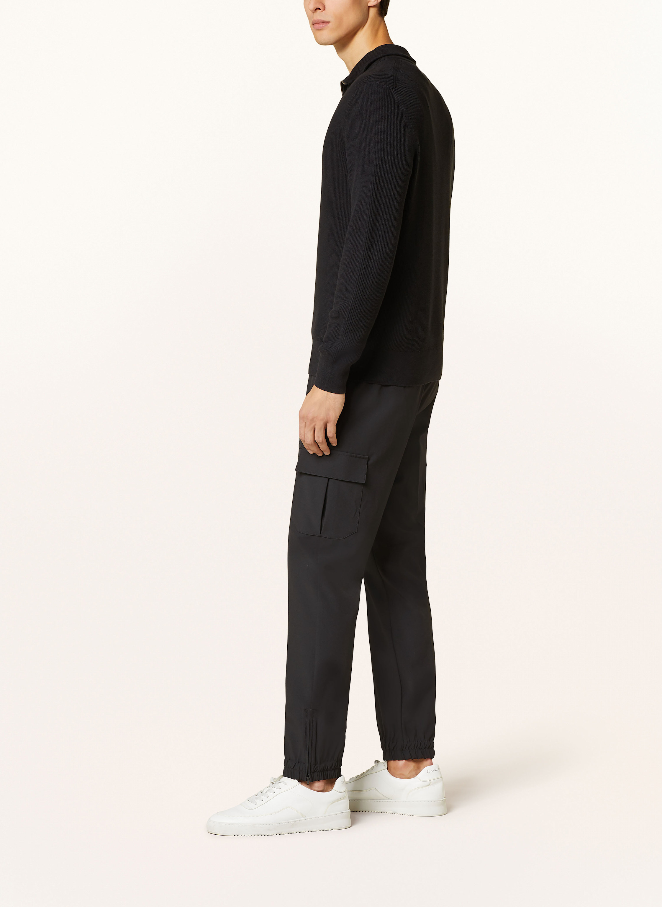 Thumbnail - Reiss Cargohose Hold Im Jogging-Stil Extra Slim Fit schwarz