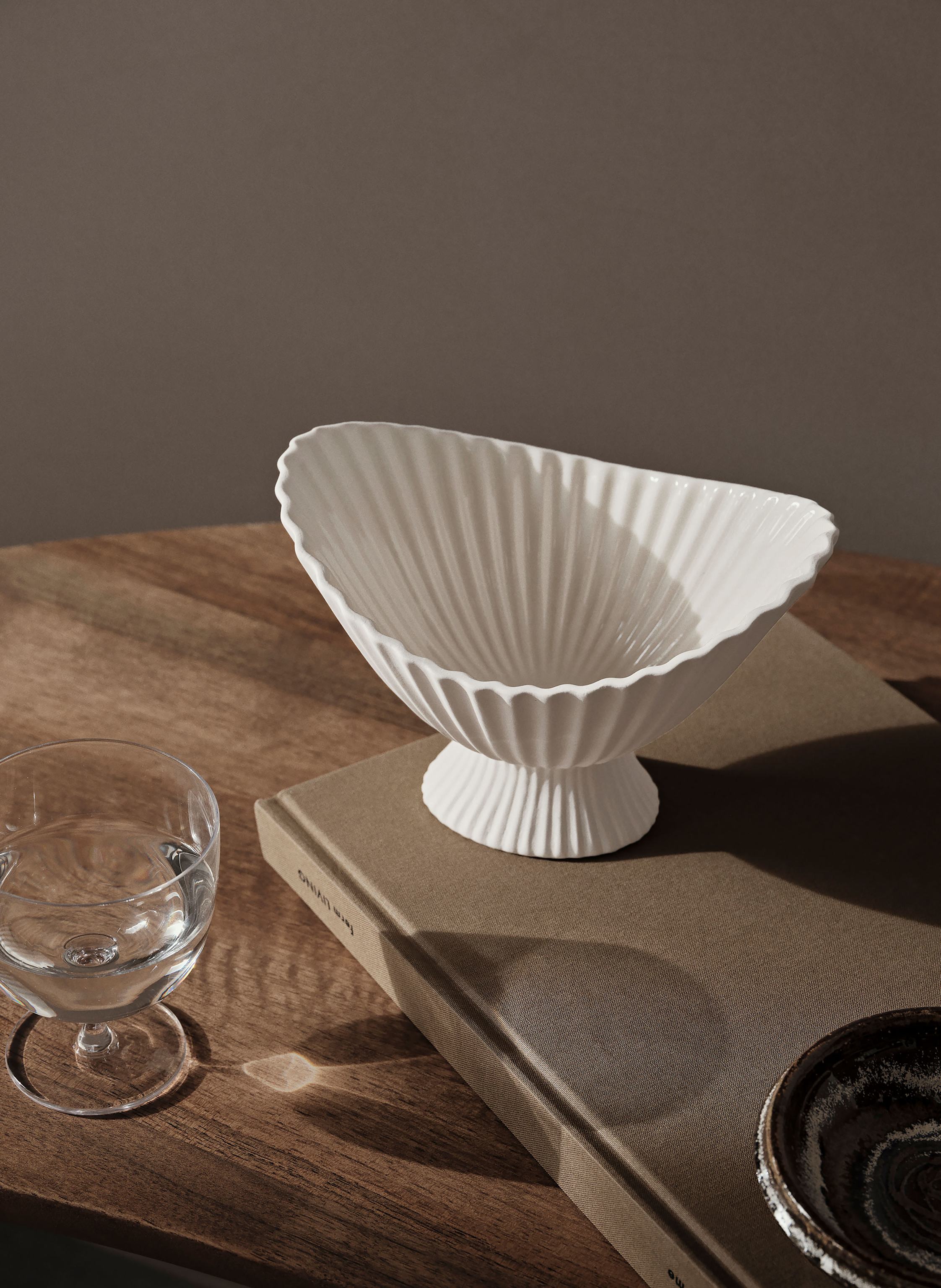 Thumbnail - Ferm Living Schale Fountain weiss