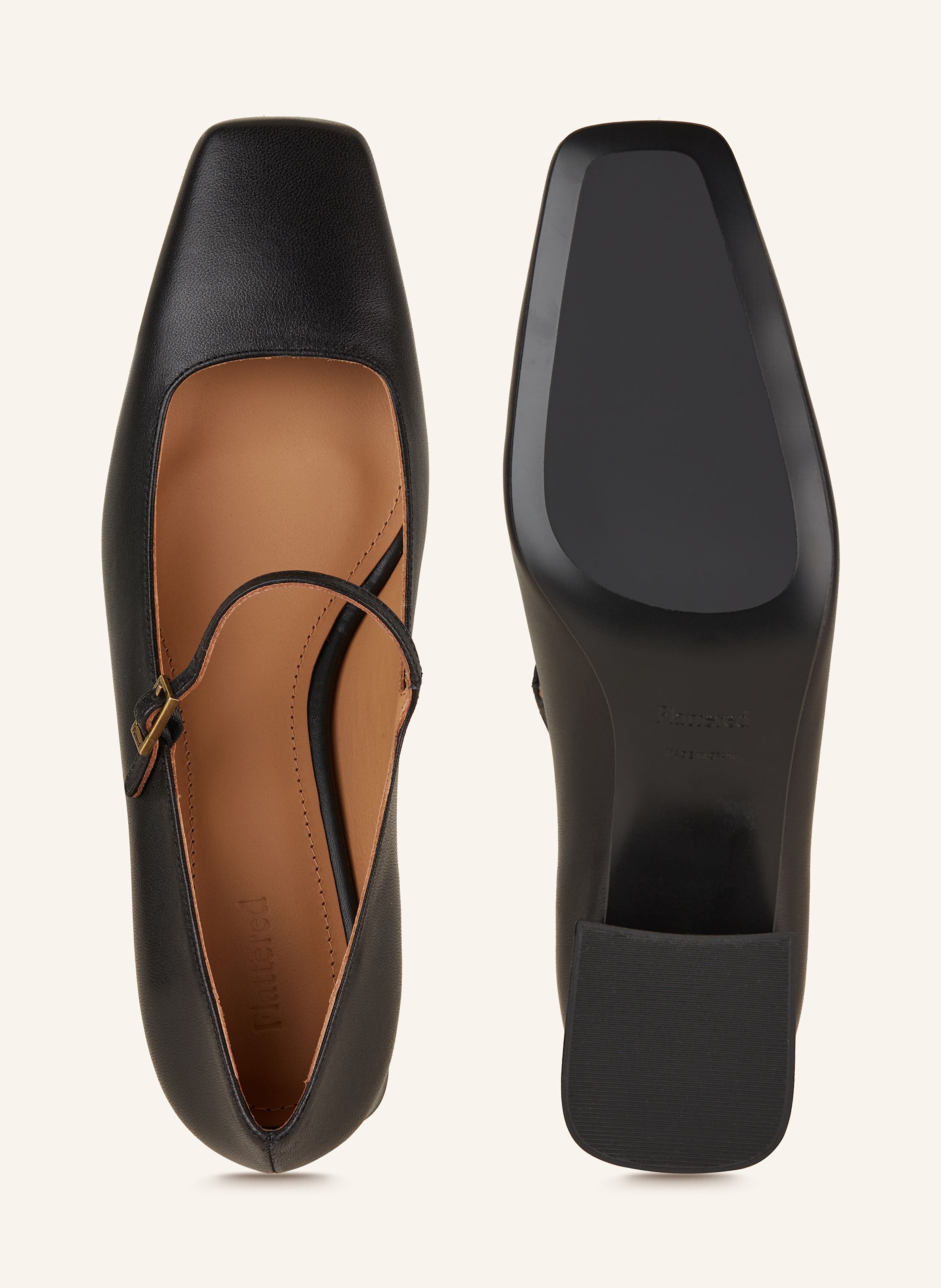 Thumbnail - Flattered Pumps Evan schwarz