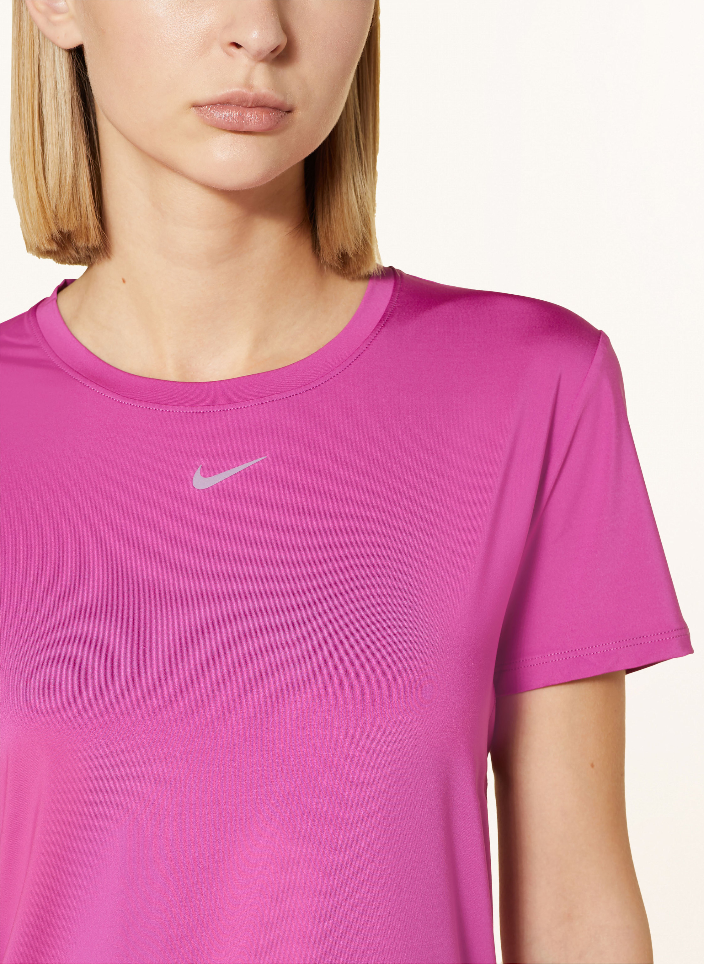 Thumbnail - Nike T-Shirt One Classic lila