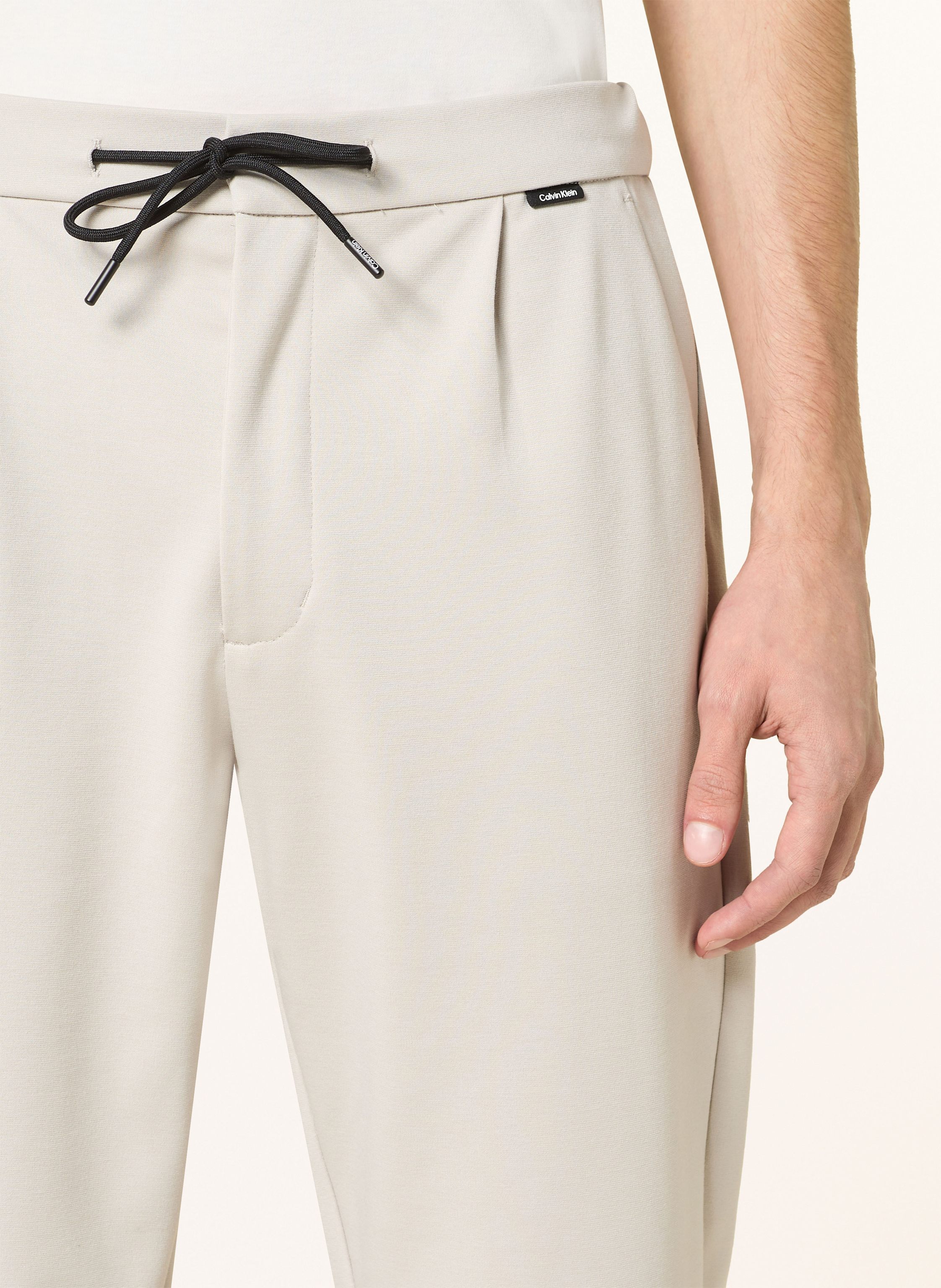Thumbnail - Calvin Klein Hose Im Jogging Stil Tapered Fit beige