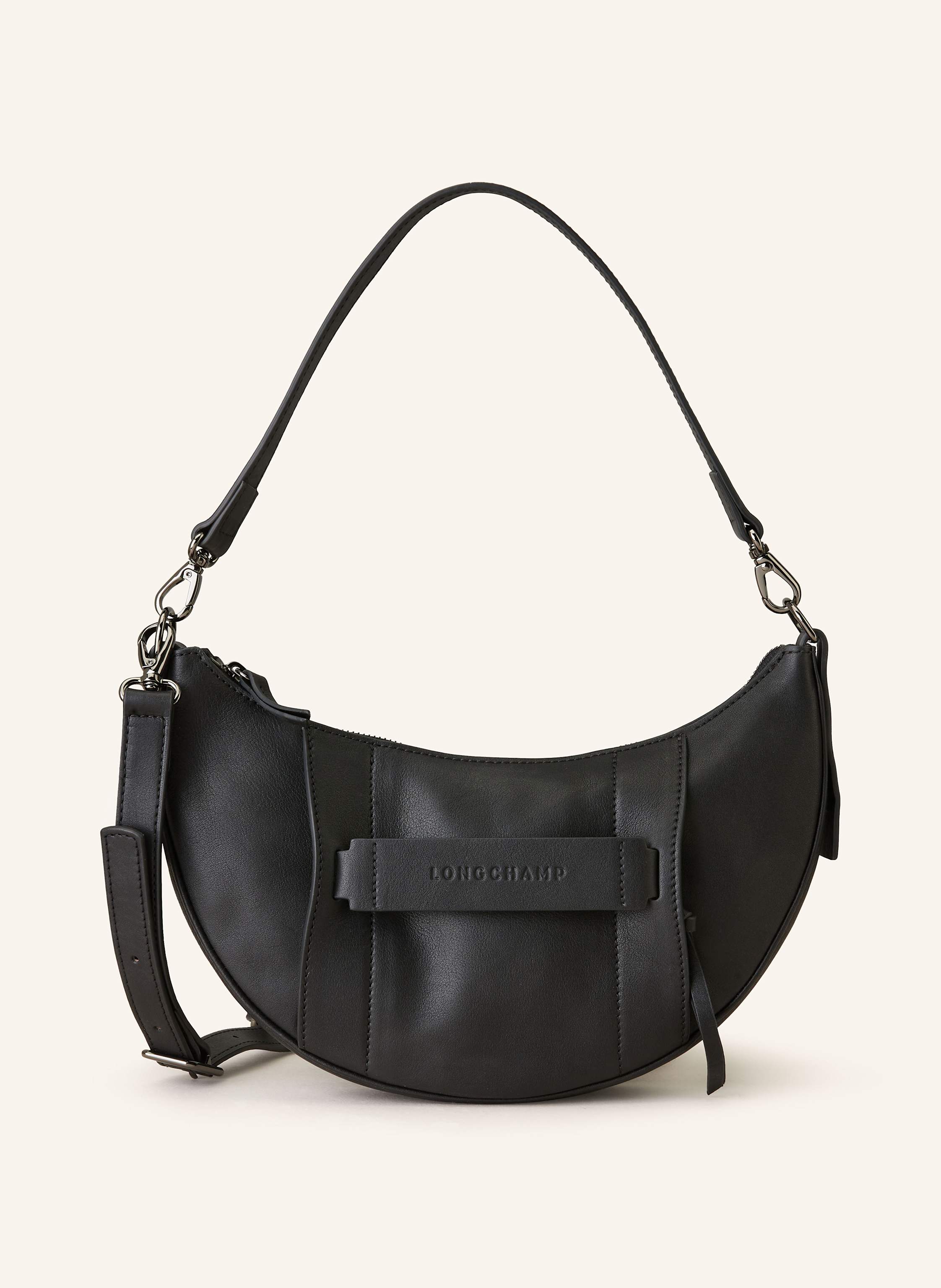 Longchamp Fein genarbtes Leder. Schließt mit Reißverschluss. Ein abnehmbarer Tragegriff. Abnehmbarer, längenverstellbarer Schulterriemen. Zierband auf der Front. Innen ein Hauptfach. Innenfach mit Reißverschlus Small in schwarz