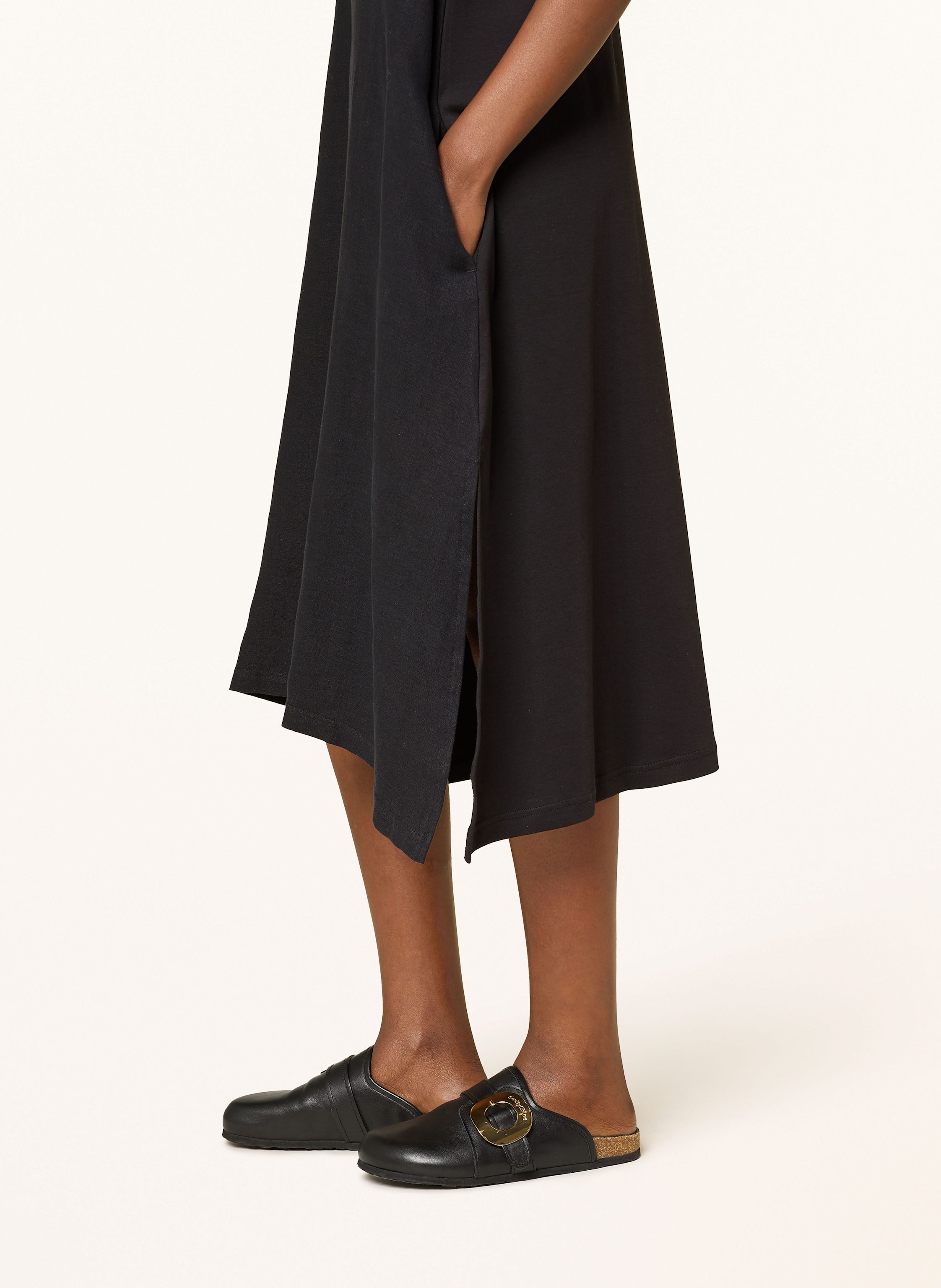 Thumbnail - Darling Harbour Kleid Im Materialmix schwarz