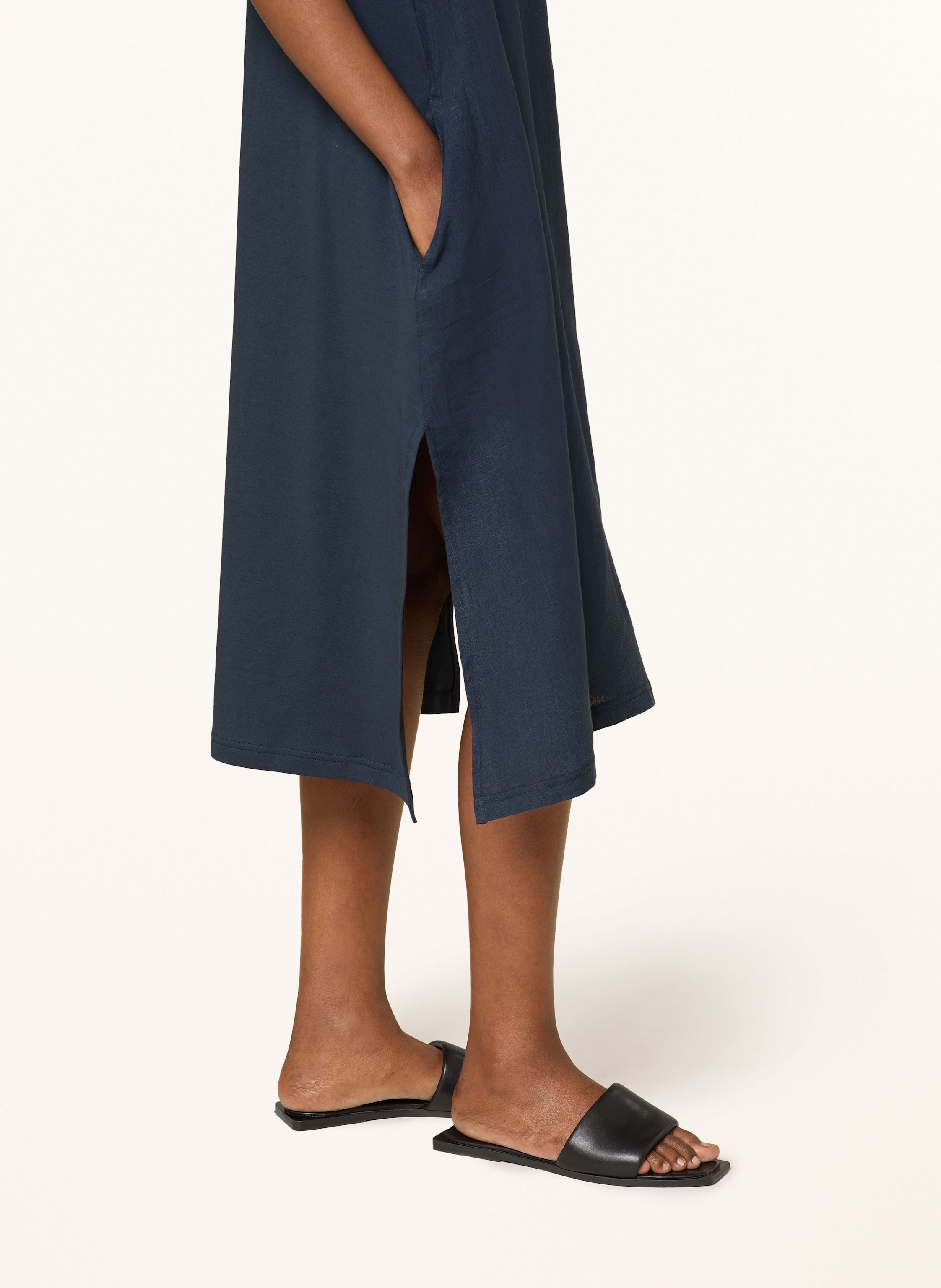 Thumbnail - Darling Harbour Kleid Im Materialmix blau