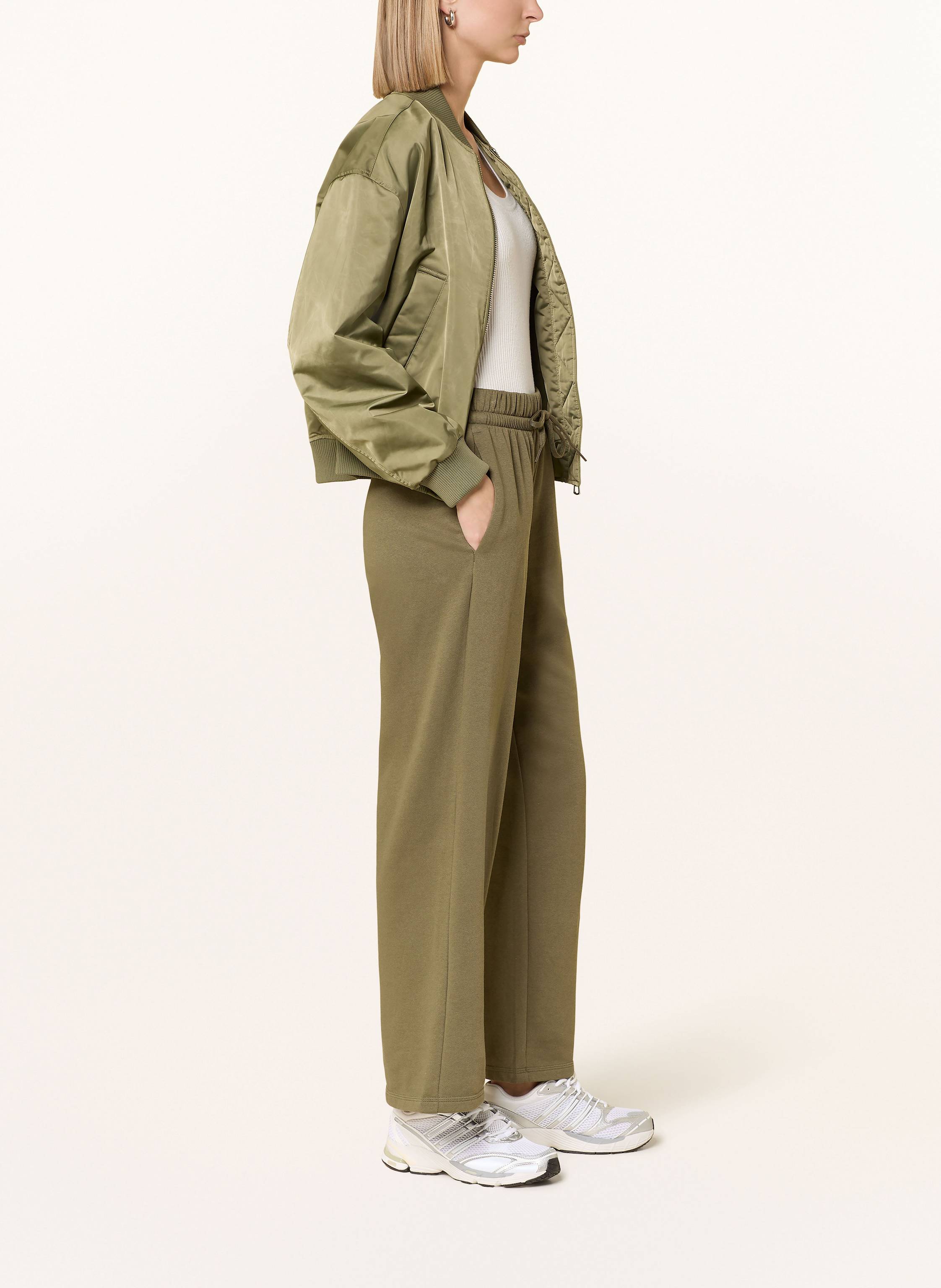 Thumbnail - Adidas Sweatpants Essentials Small Logo Feel Cozy gruen