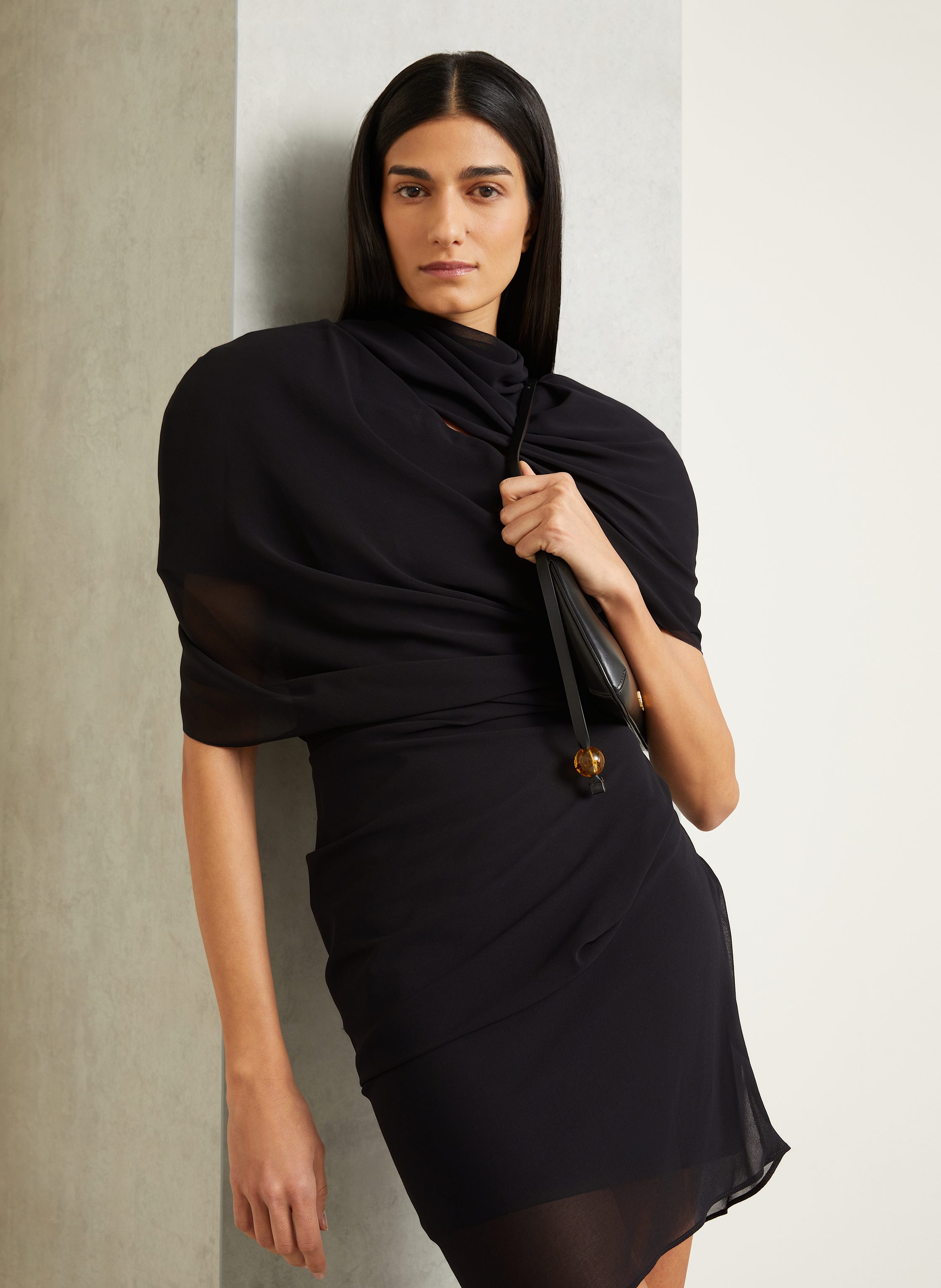 Thumbnail - Jacquemus Cocktailkleid La Robe Castagna Mit Cut-Out schwarz