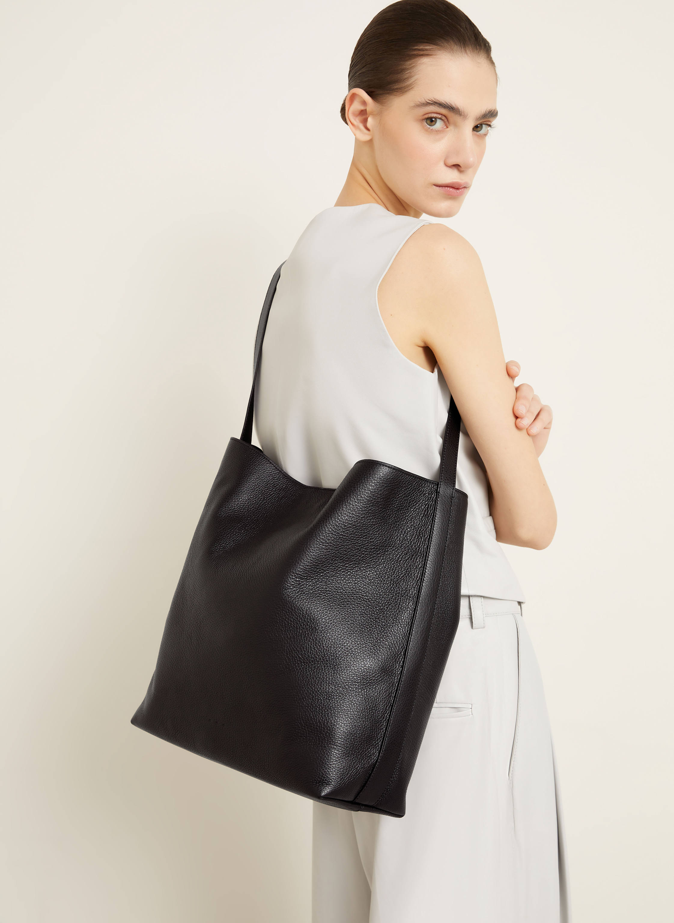 Thumbnail - Aesther Ekme Schultertasche Supple schwarz