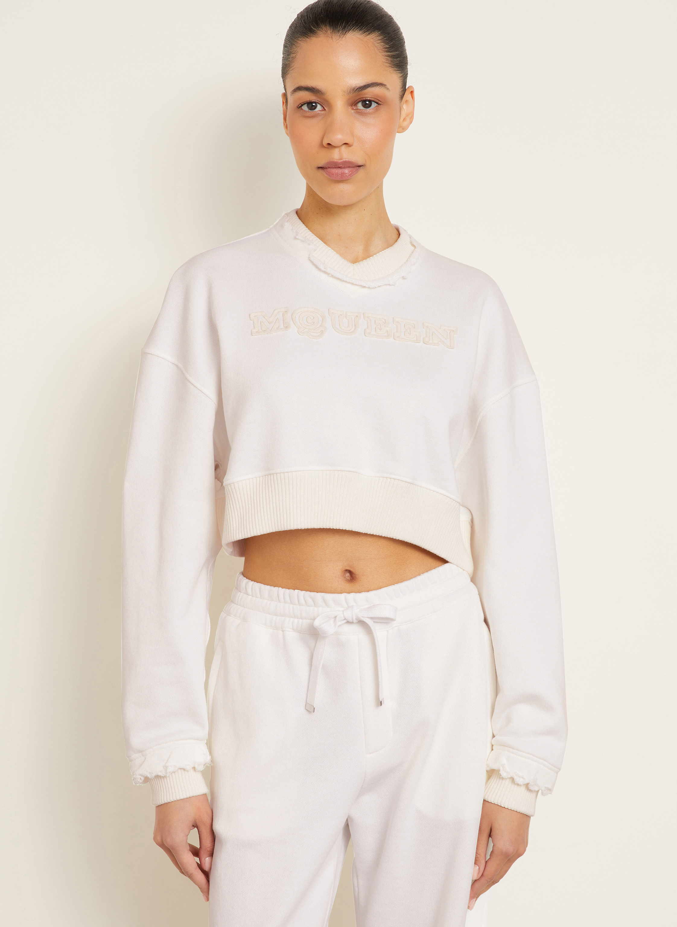 Thumbnail - Mcqueen Cropped-Sweatshirt weiss