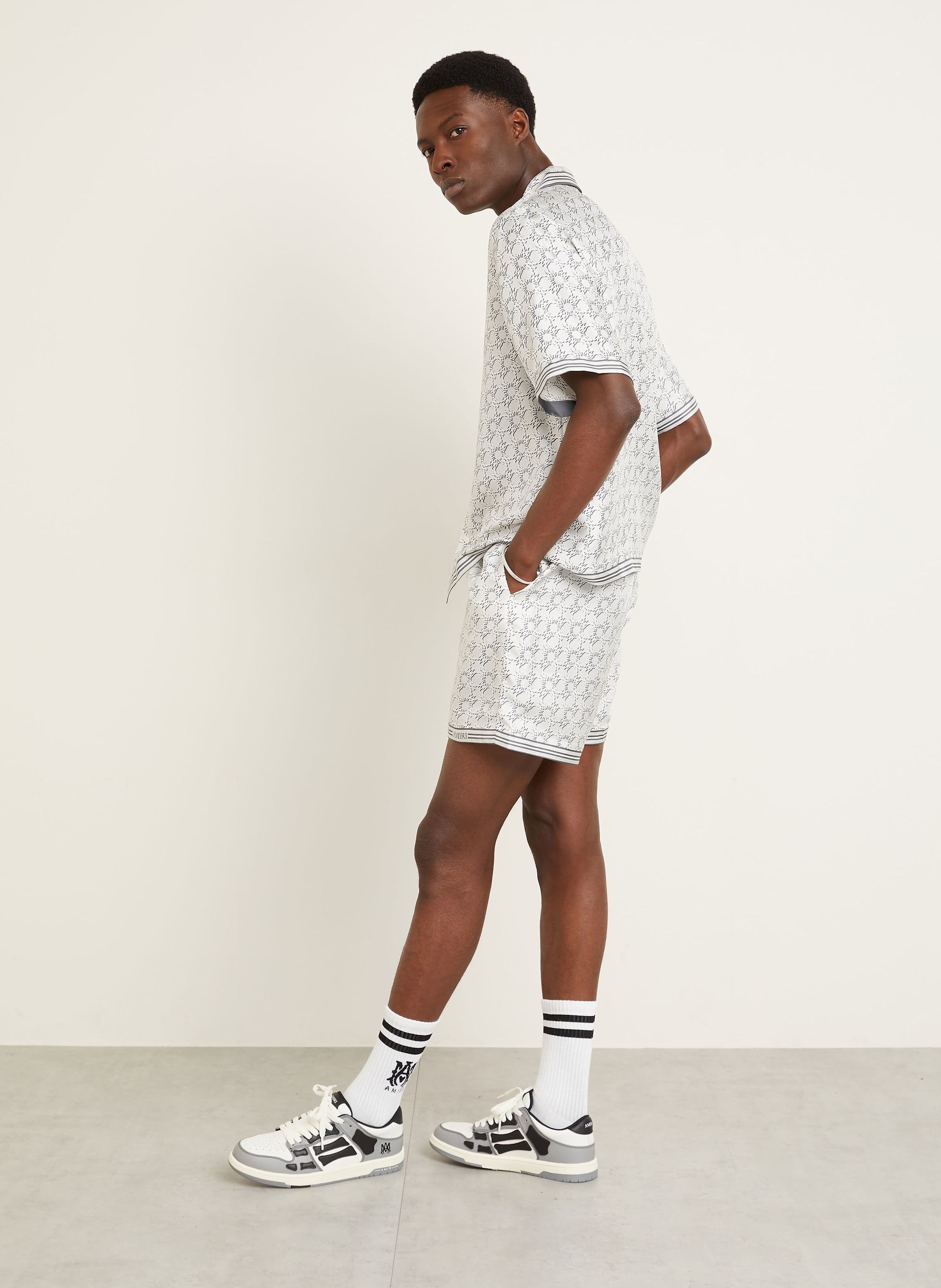 Thumbnail - Amiri Seidenshorts Quad grau