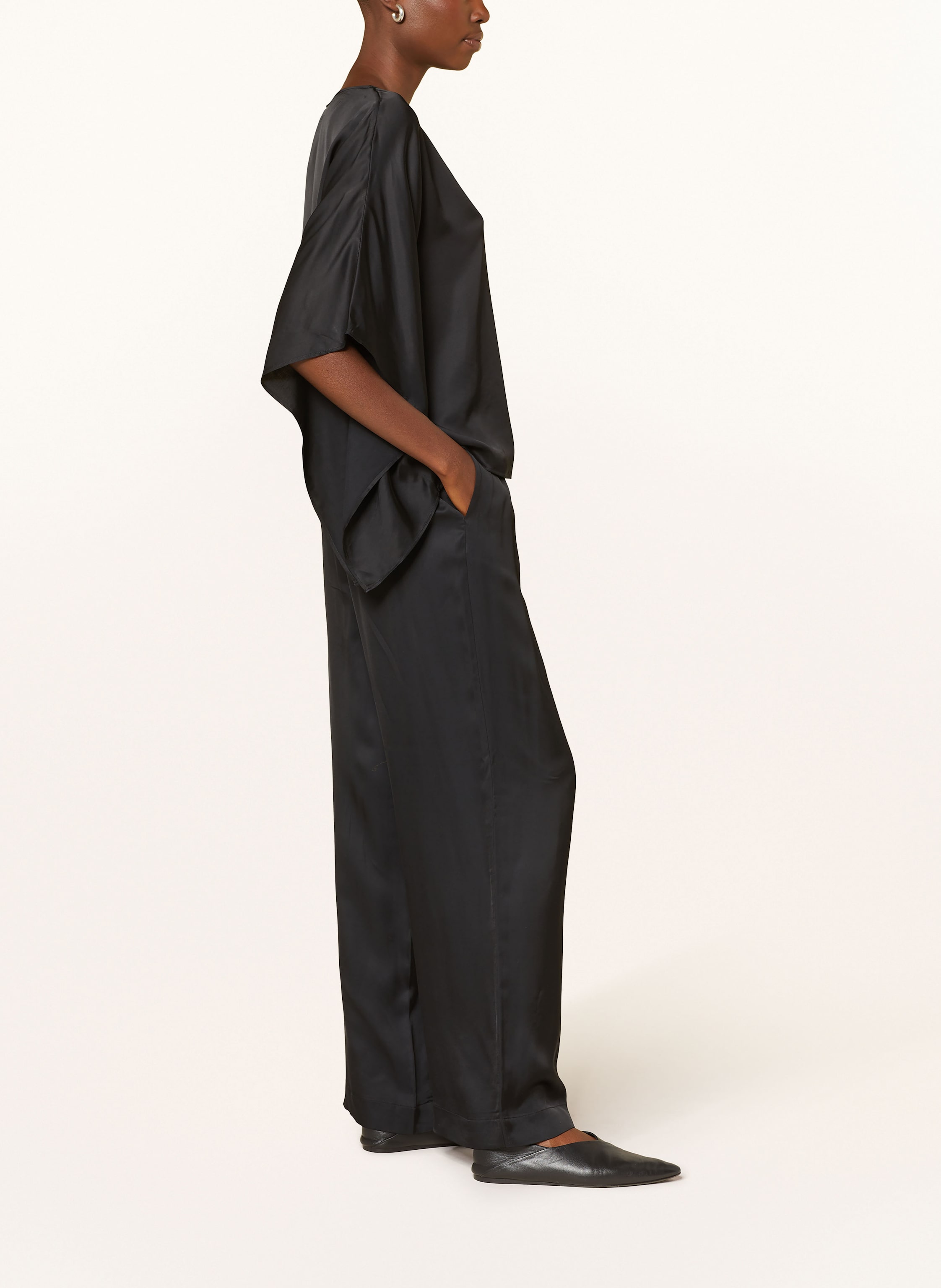 Thumbnail - S.Oliver Black Label Marlenehose Aus Satin schwarz