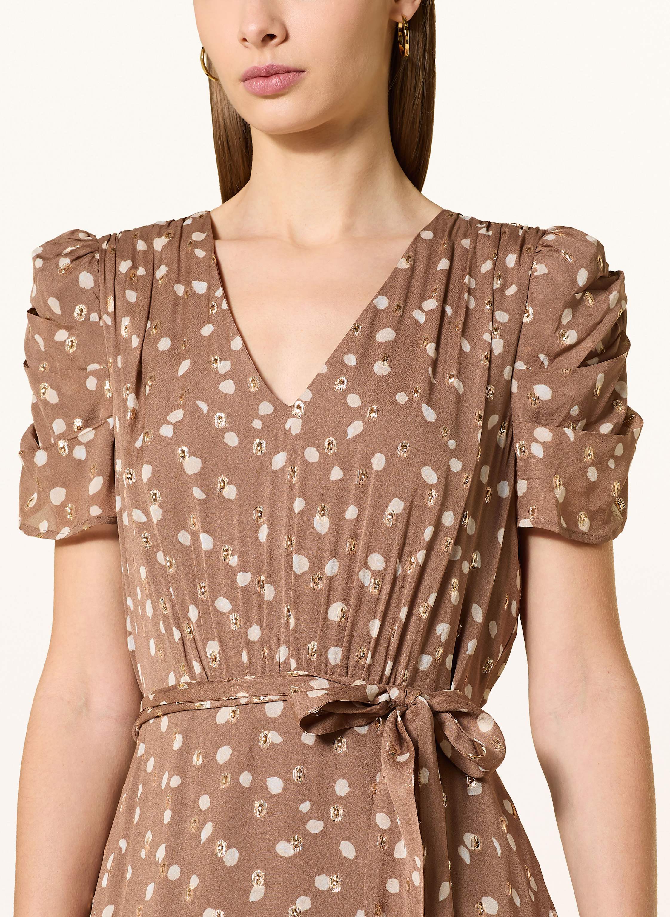 Thumbnail - Phase Eight Kleid Amy Mit Glitzergarn braun