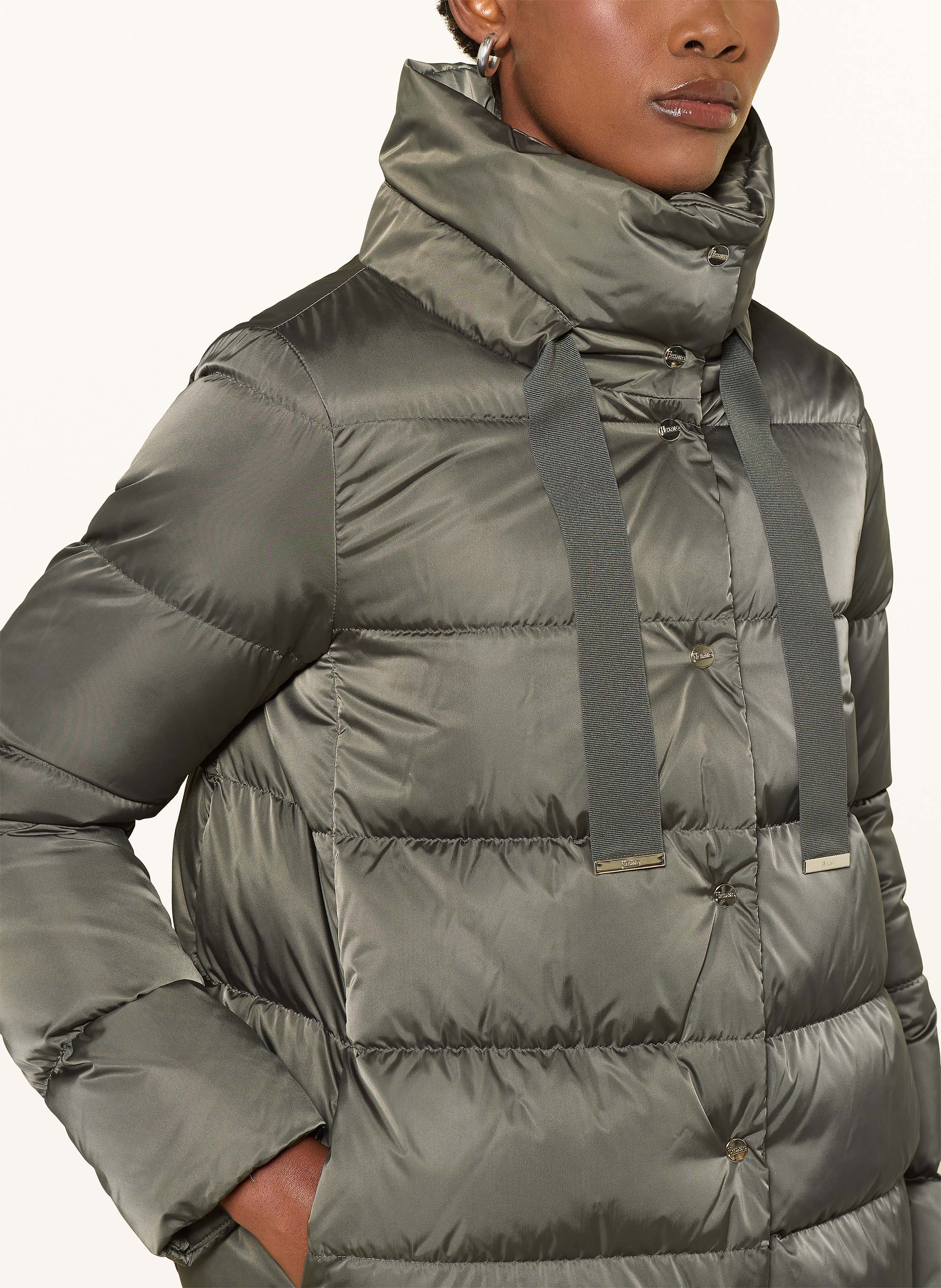 Thumbnail - Herno Daunenjacke grau