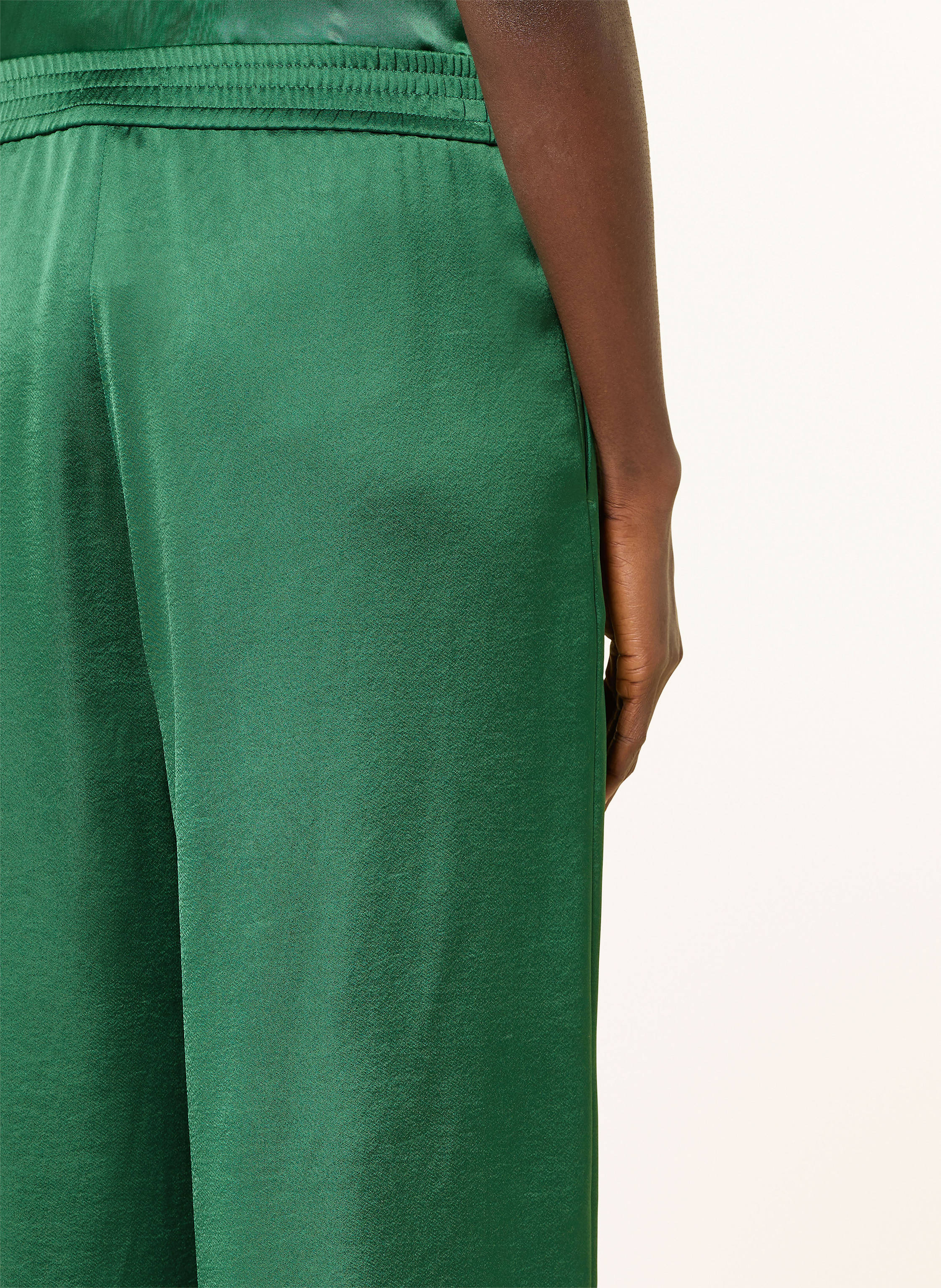 Thumbnail - Riani Marlenehose Aus Satin gruen