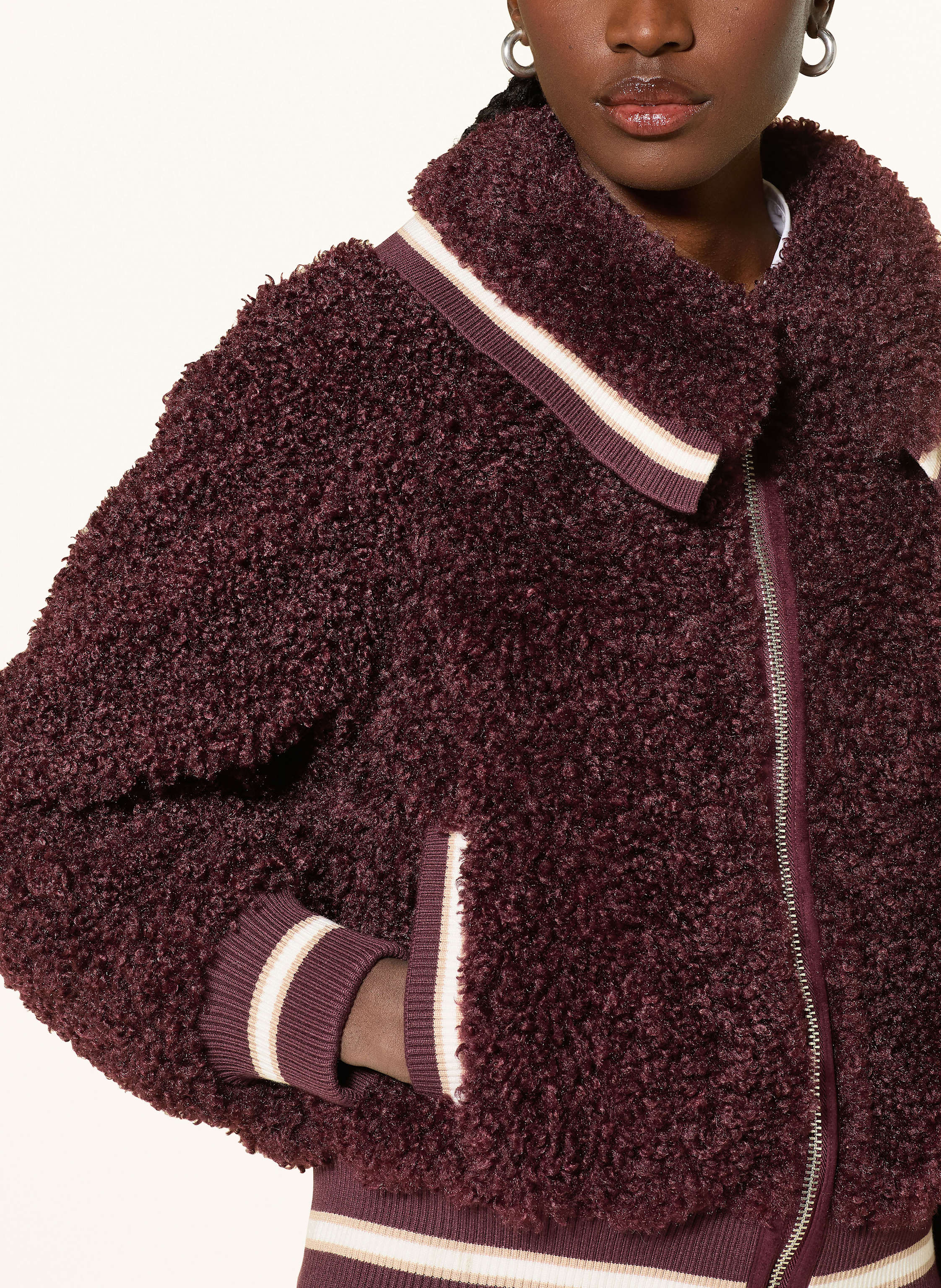 Thumbnail - Essentiel Antwerp Teddyfell-Jacke Iwill rot