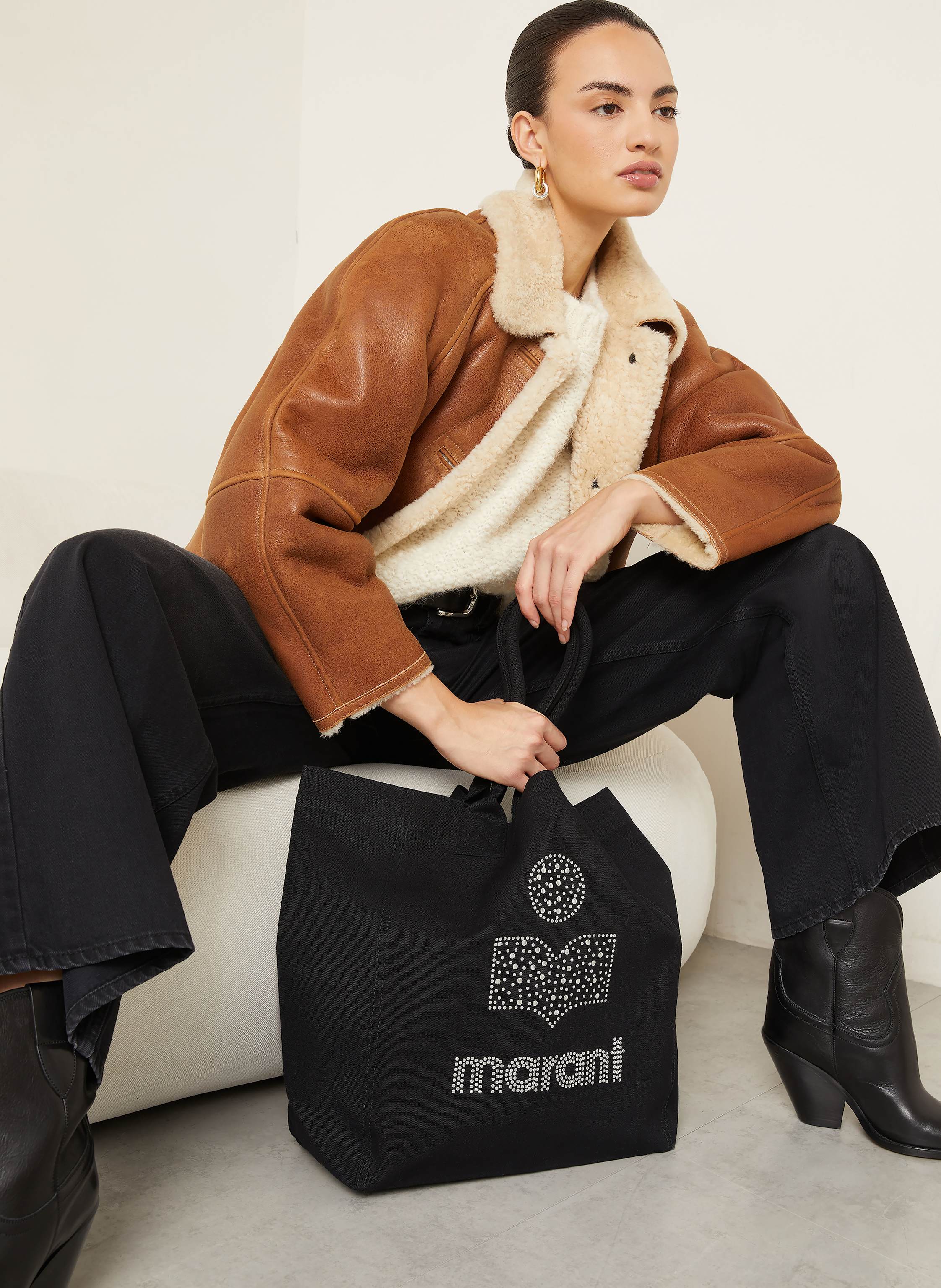 Thumbnail - Isabel Marant Shopper Yenky Mit Nieten schwarz