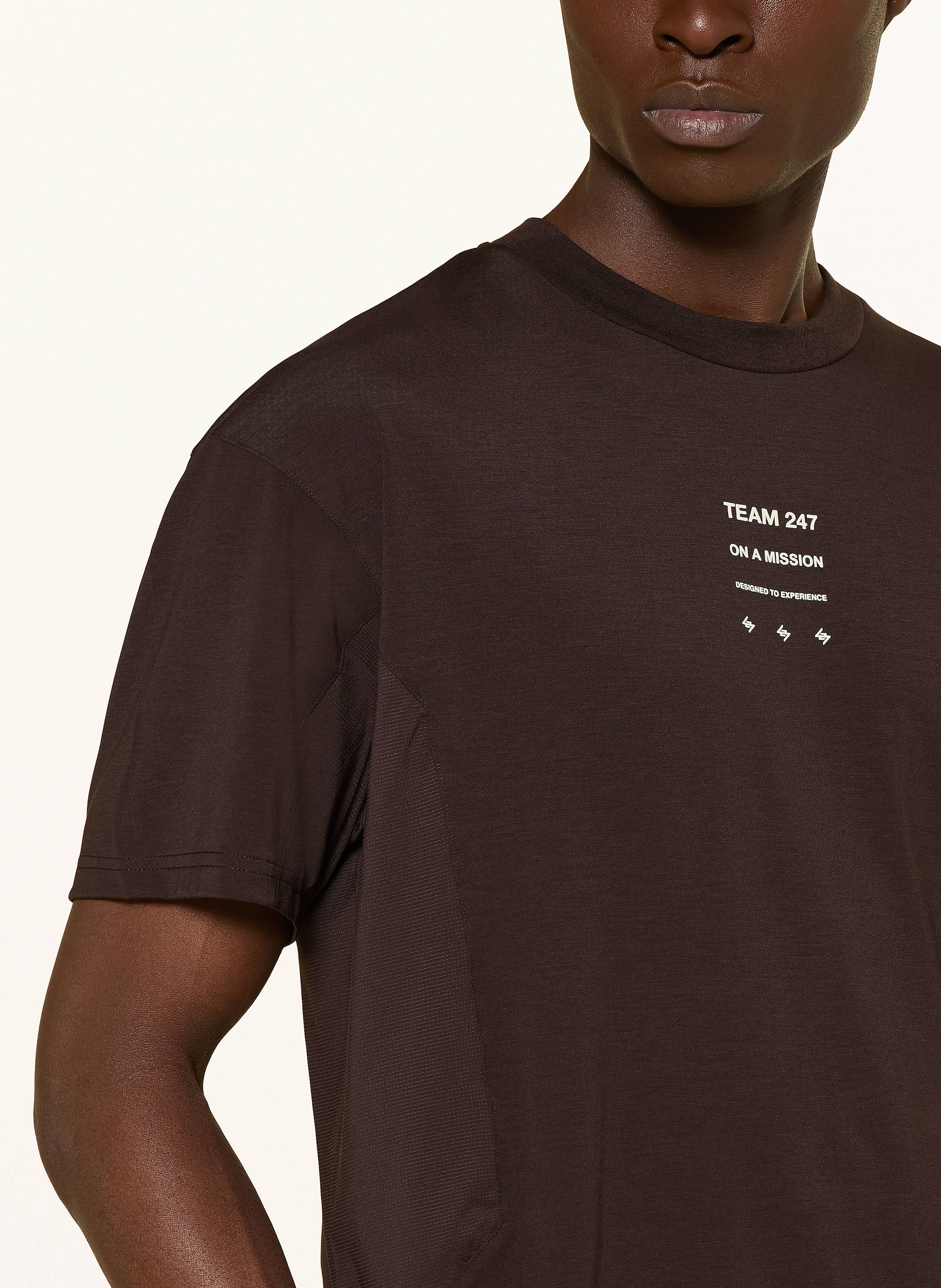 Thumbnail - 247 Represent T-Shirt 247 Uprising braun