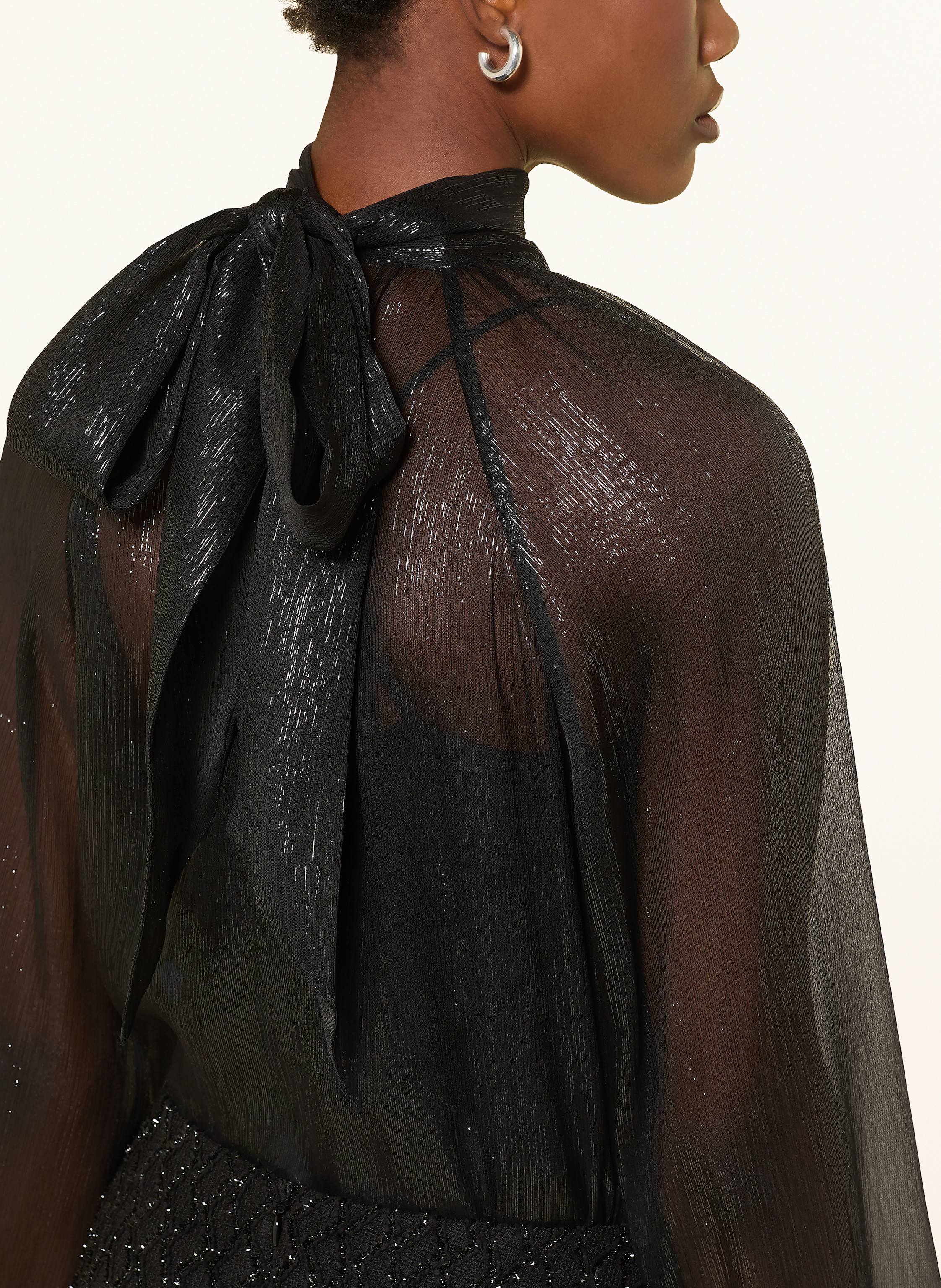 Thumbnail - Marc Cain Schluppenbluse Mit Glitzergarn schwarz