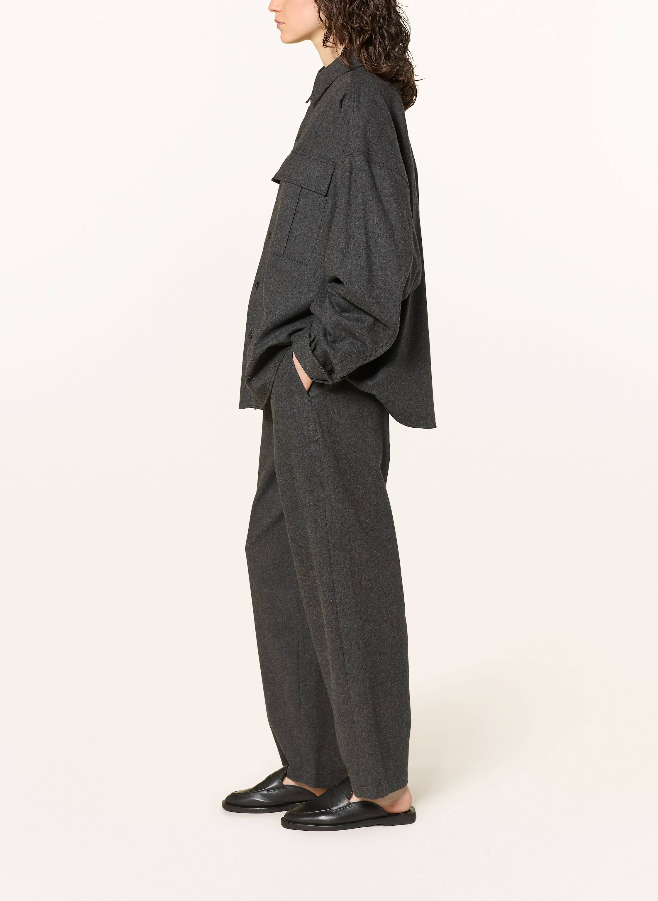 Thumbnail - Black Palms Hose Flanny Im Jogging-Stil grau