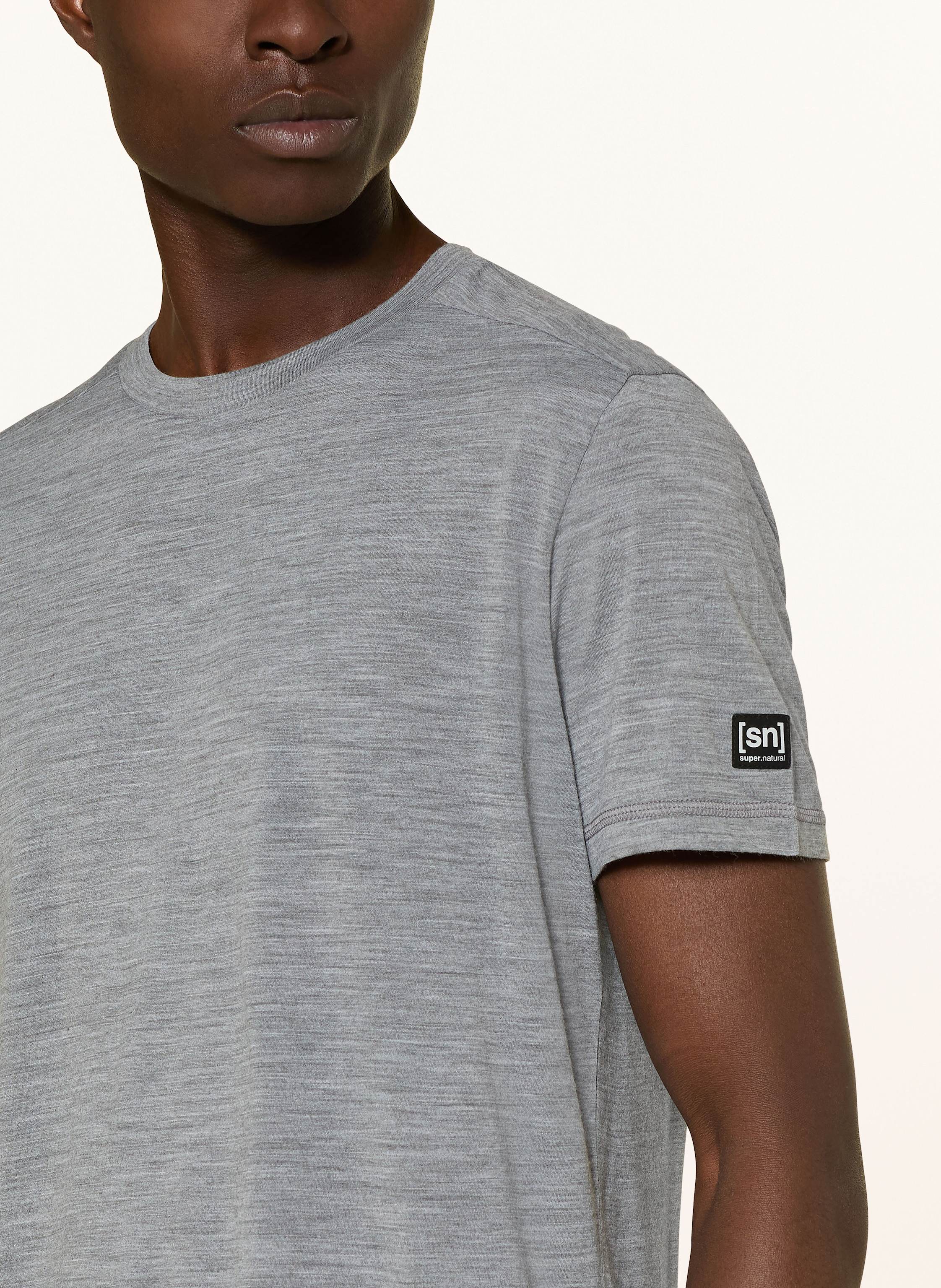 Thumbnail - Super.Natural Funktionsshirt Essential Mit Merinowolle grau
