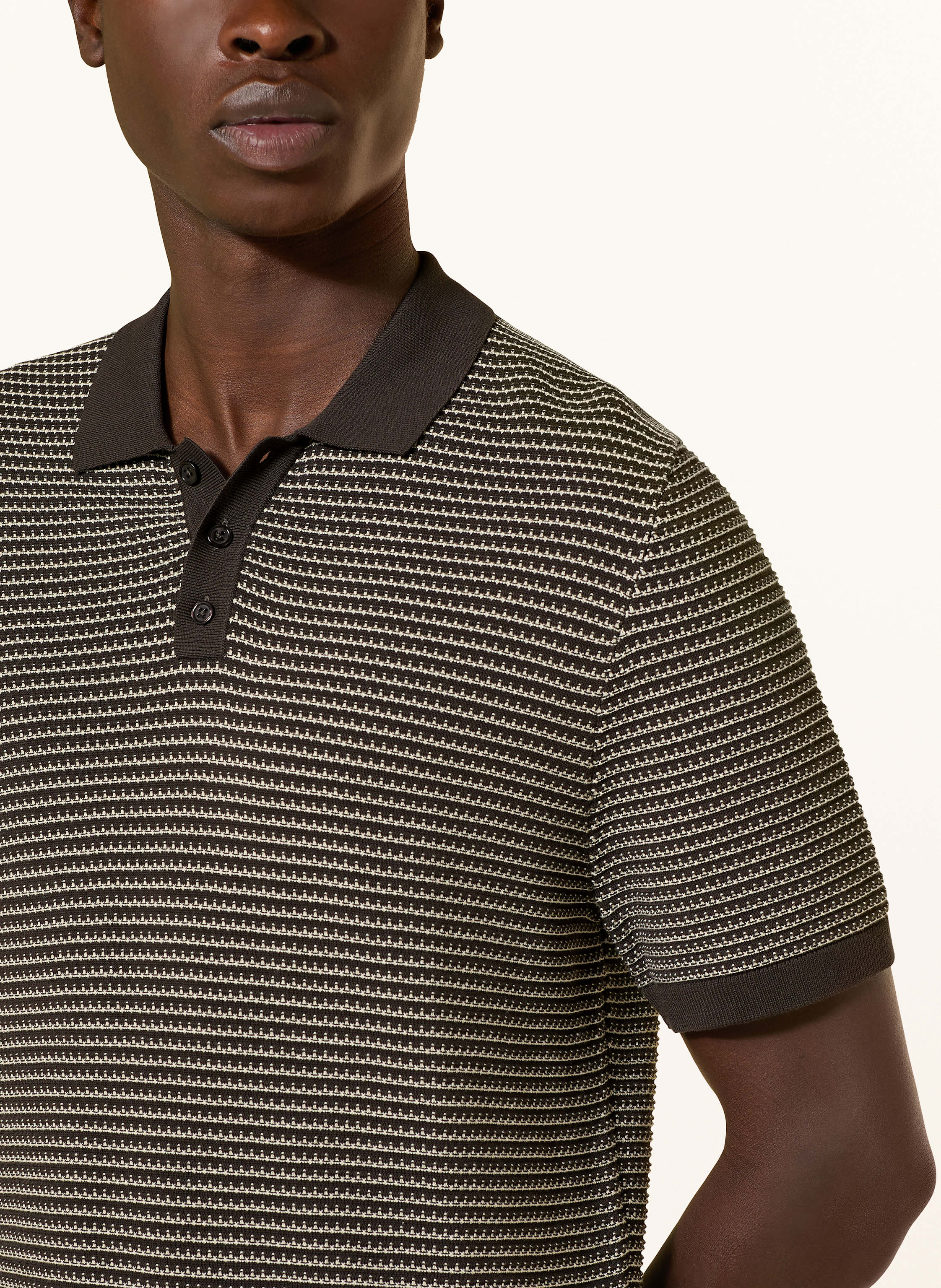 Thumbnail - Drykorn Strick-Poloshirt Triton Regular Fit braun