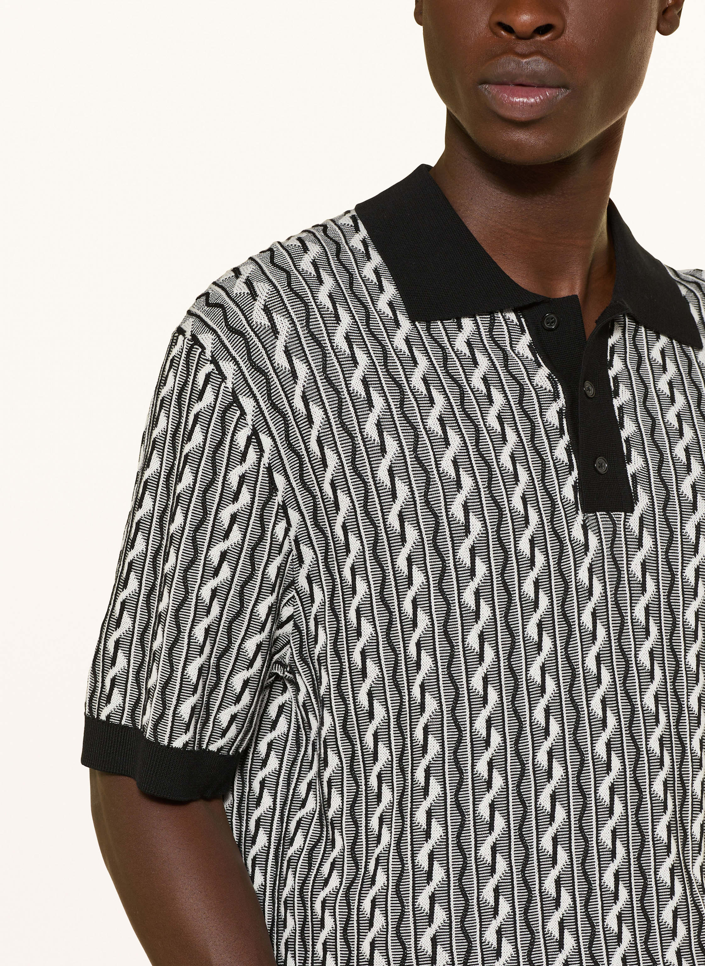 Thumbnail - Drykorn Strick-Poloshirt Tamian Relaxed Fit schwarz