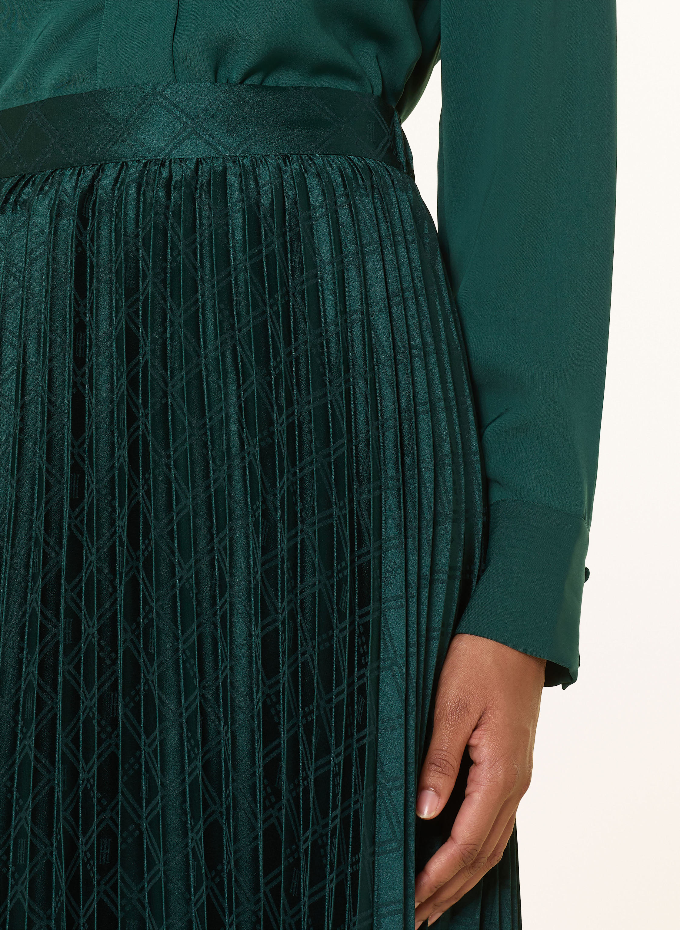 Thumbnail - Hobbs Jacquard-Rock Luana Mit Plissees gruen